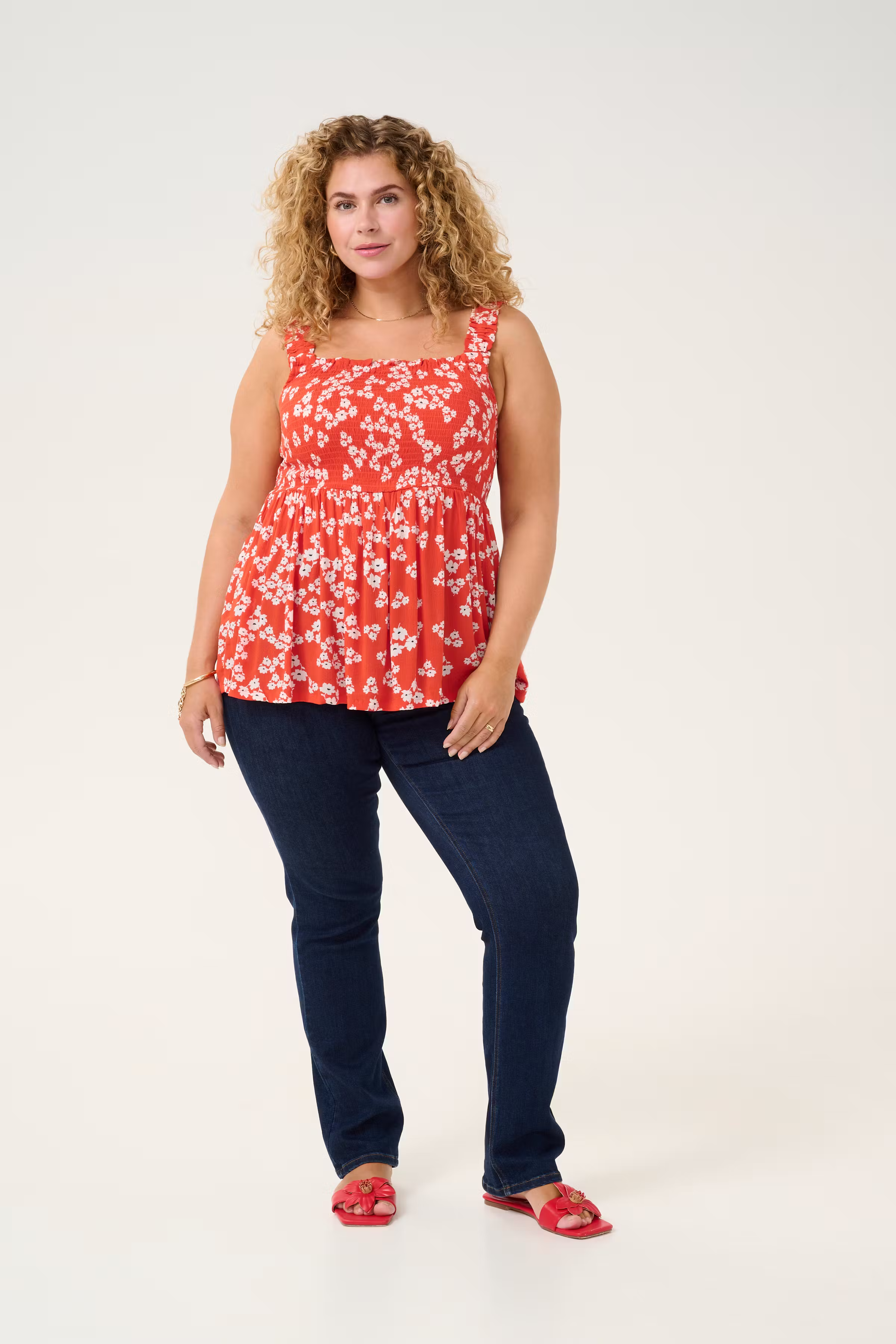 KCami Top LOOKBOOK FRONT 10582349-107593