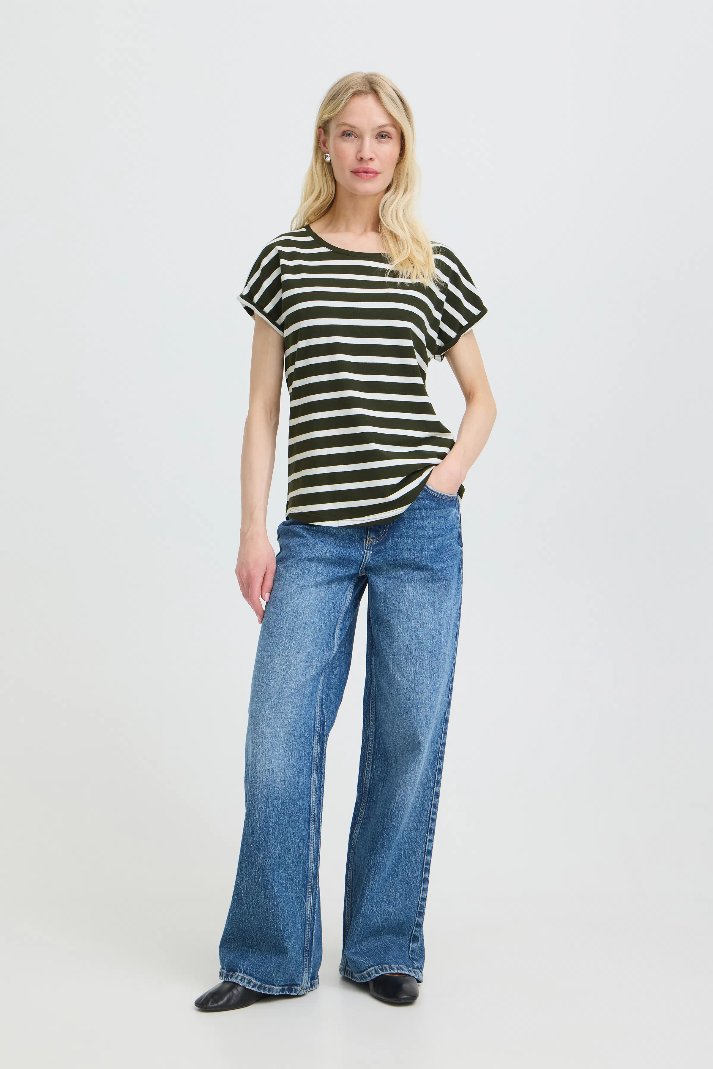 BYPAMILA T-shirt LOOKBOOK FRONT 20809561-900010934