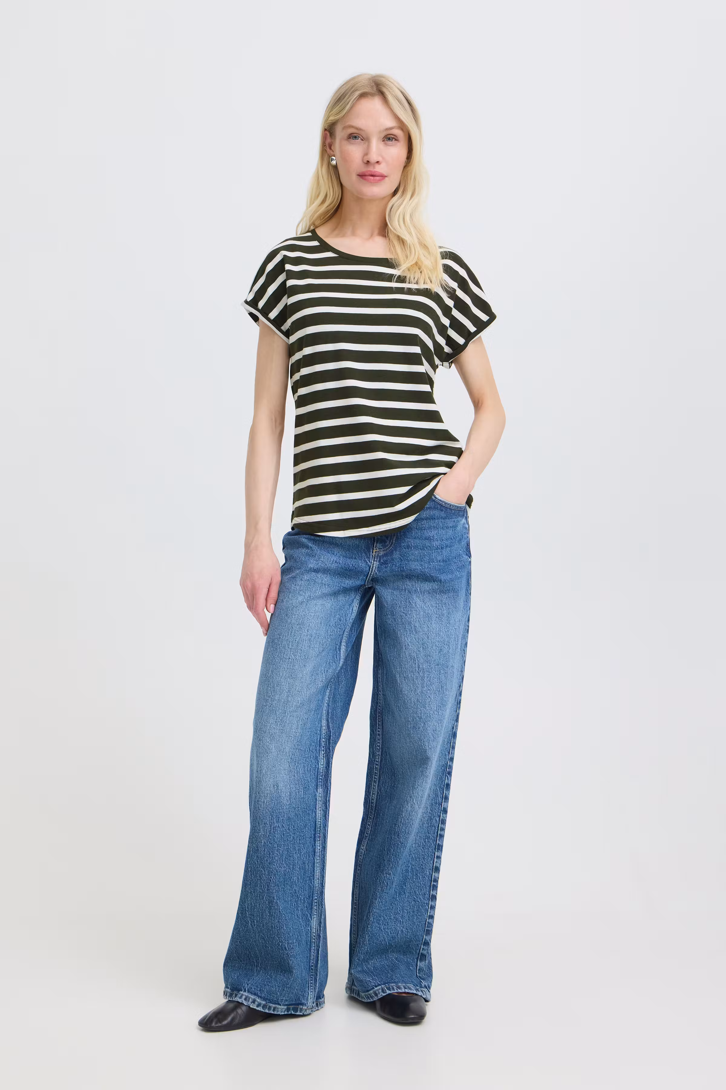 BYPAMILA T-shirt LOOKBOOK FRONT 20809561-900010934