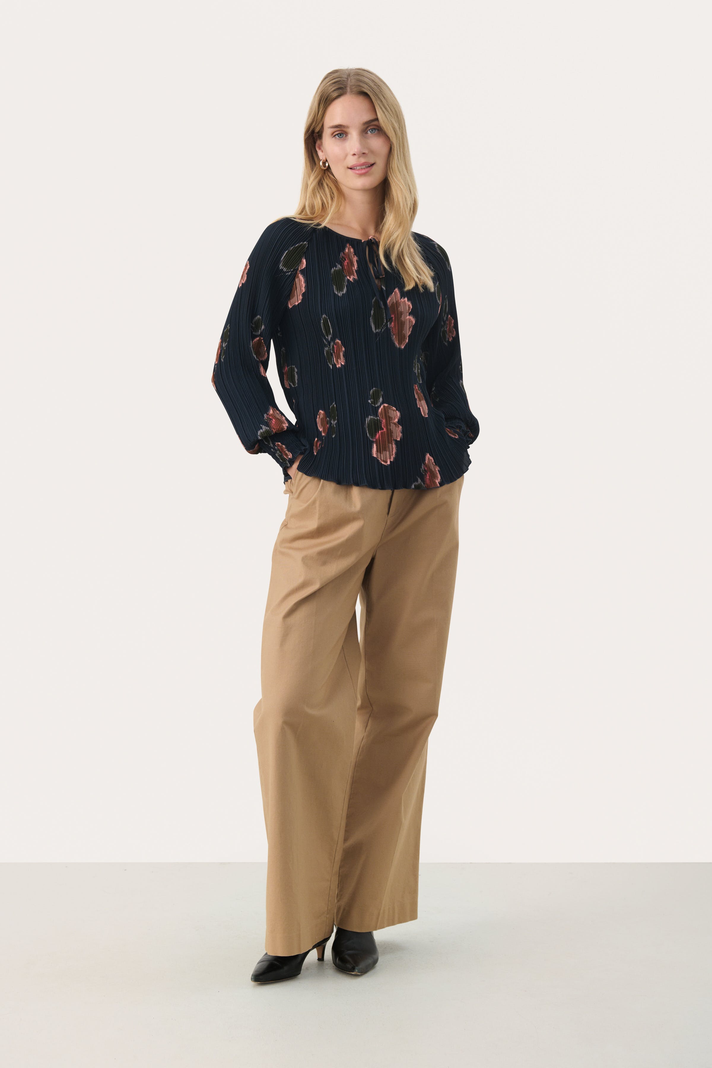 PriyaPW Blus LOOKBOOK BACK 30309259-303394