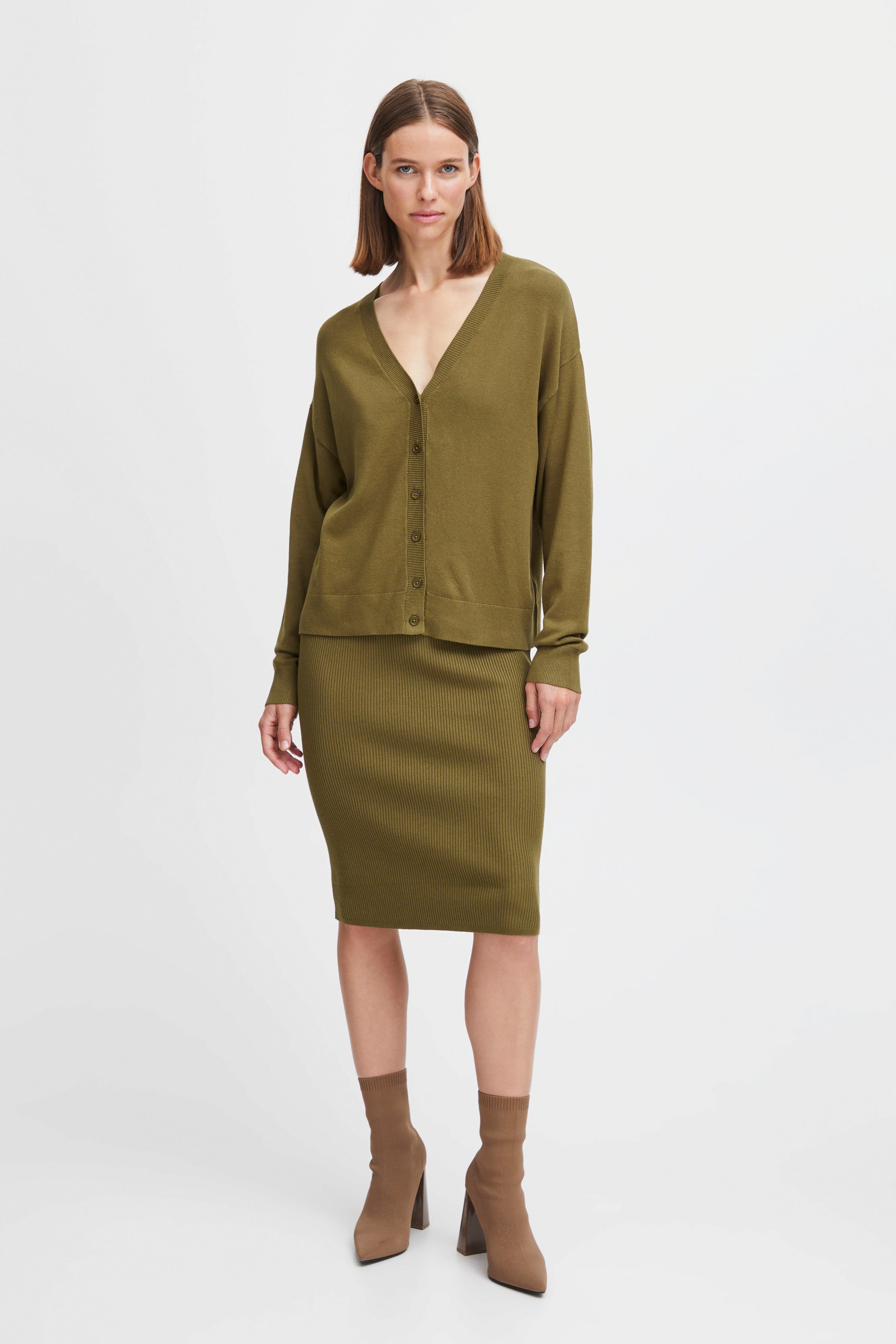 BYMMORLA Pullover LOOKBOOK FRONT 20815302-190622