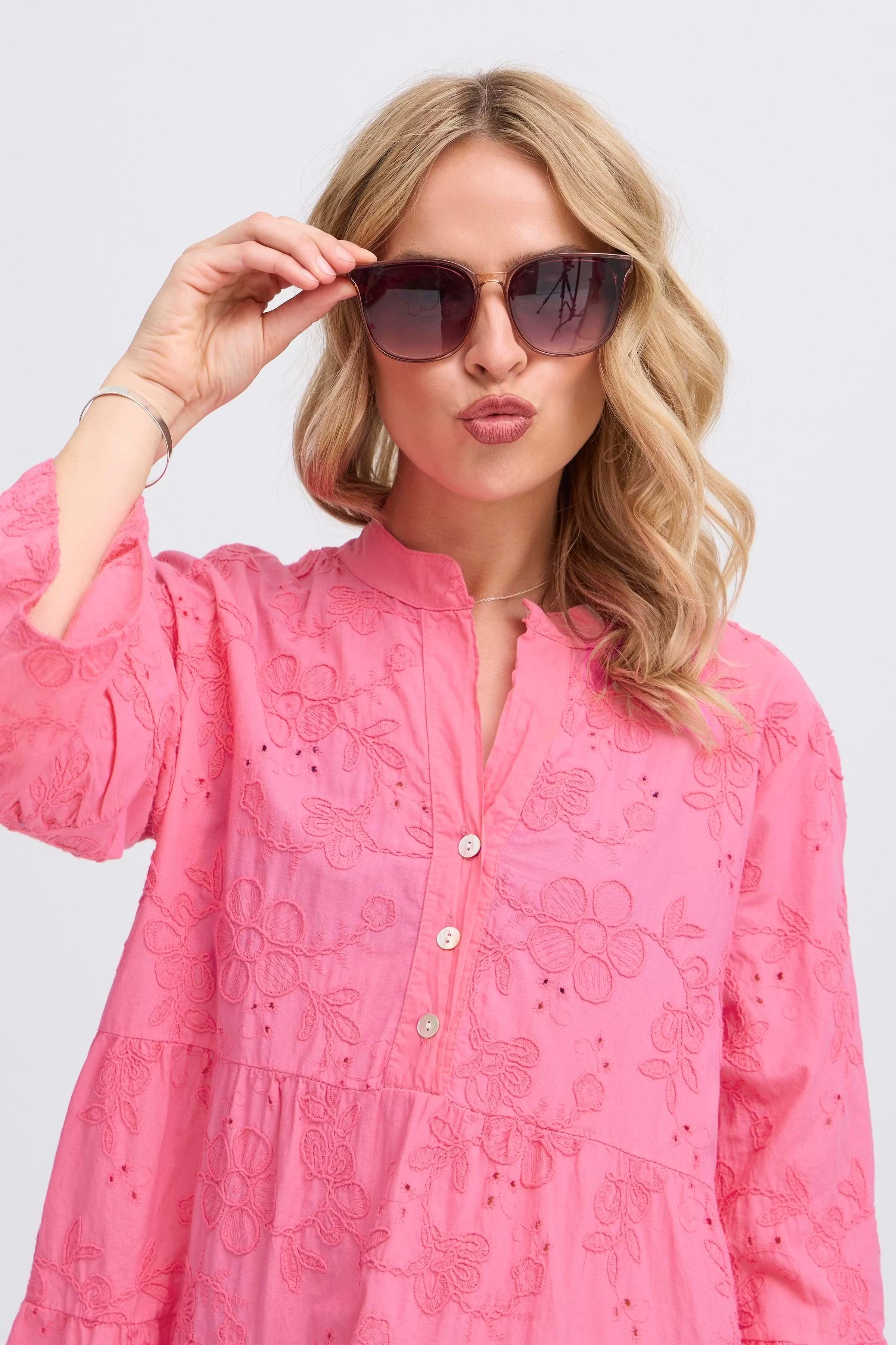 SBLUCKY Kjole LOOKBOOK DETAIL 22100982-182133