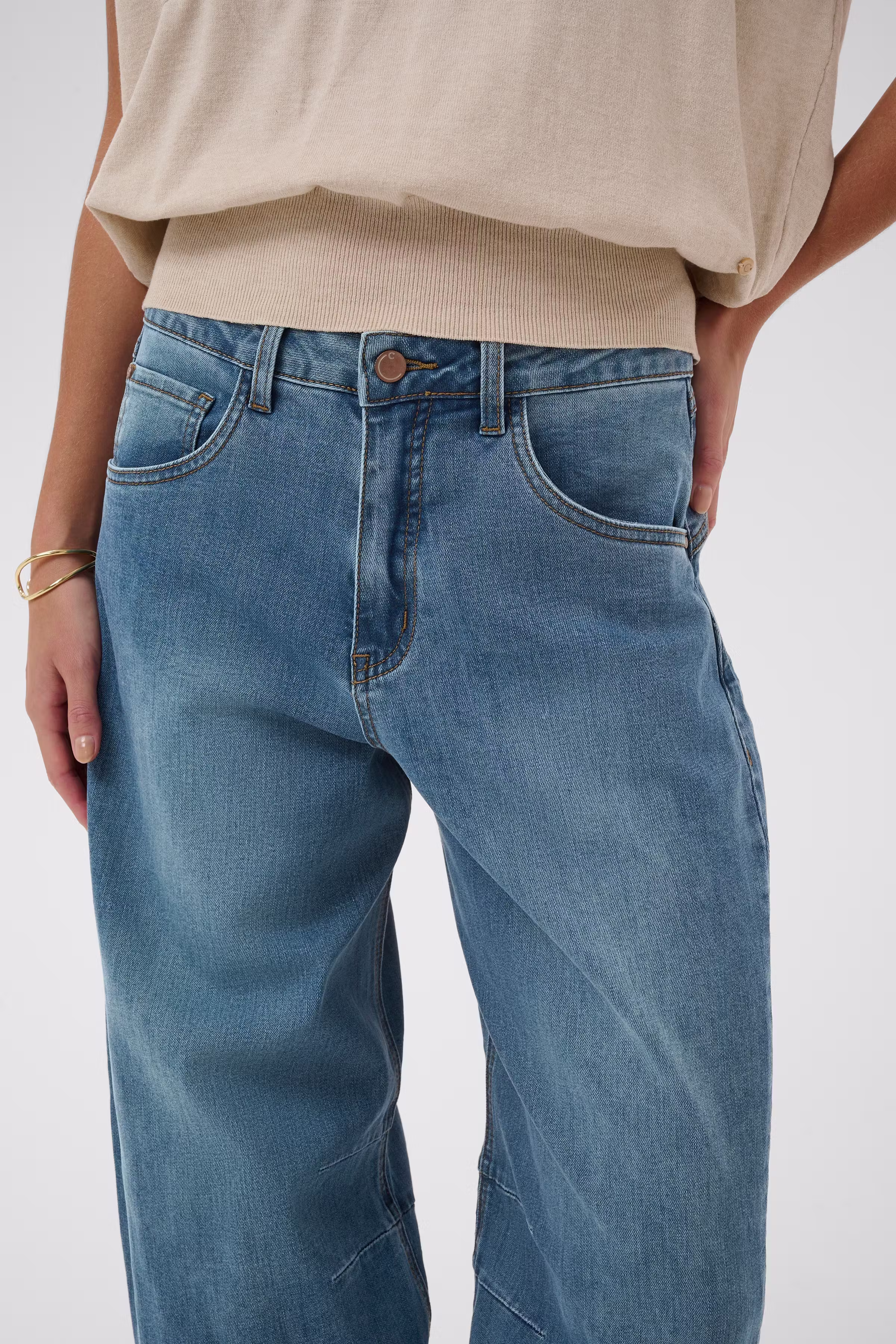 CRBahren Barrel Jeans LOOKBOOK DETAIL 10614217-110092