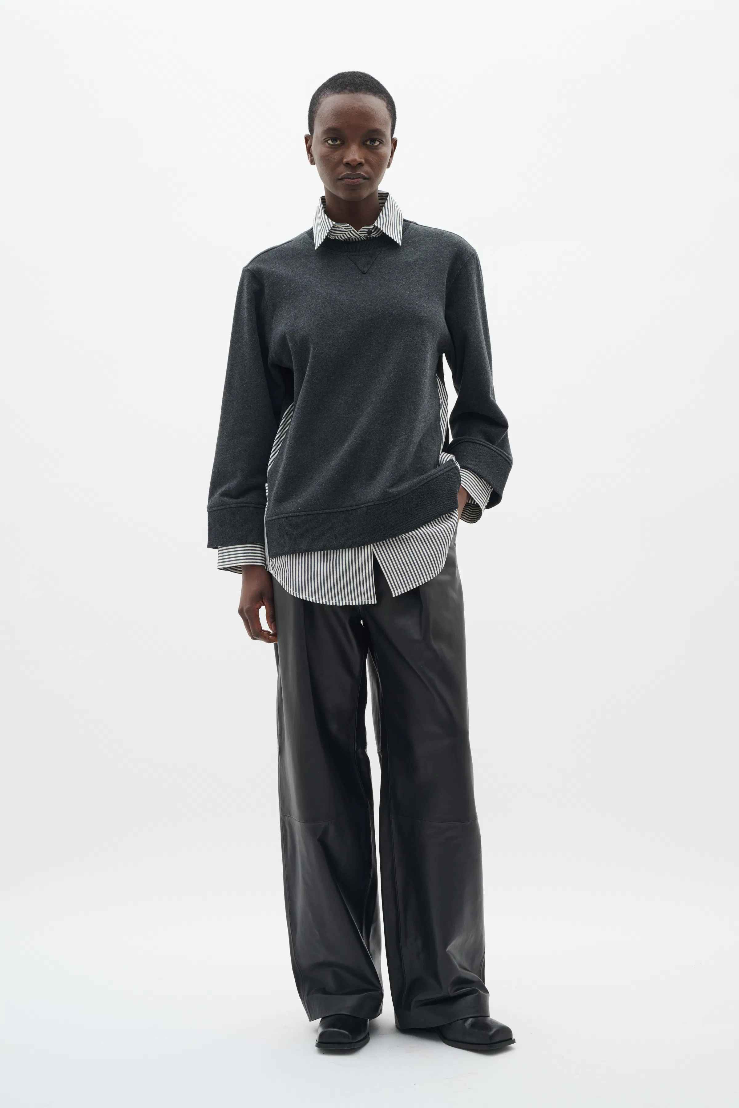 NataljaIW Sweatshirt LOOKBOOK FRONT 30111015-300667