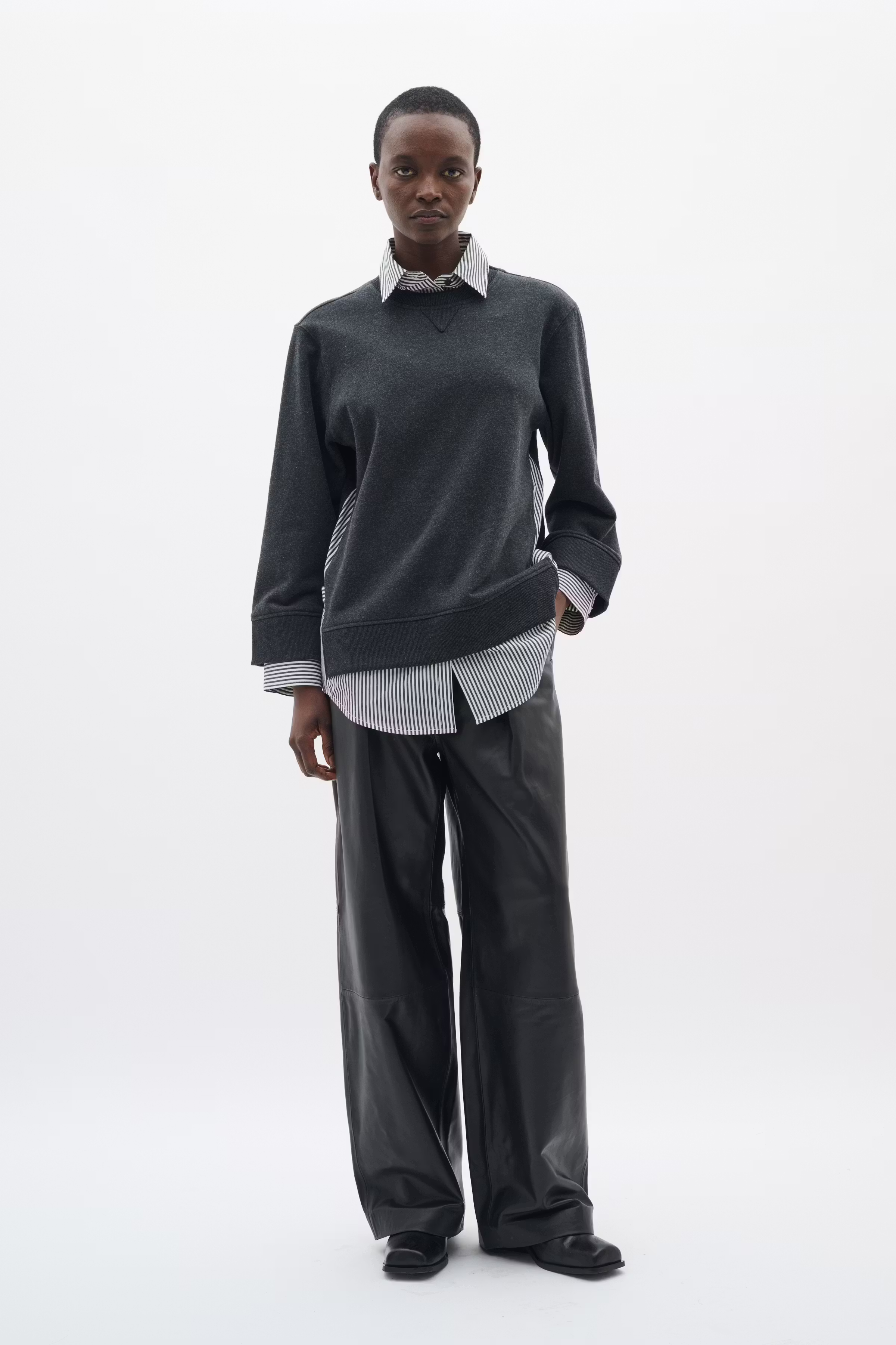 NataljaIW Sweatshirt LOOKBOOK FRONT 30111015-300667