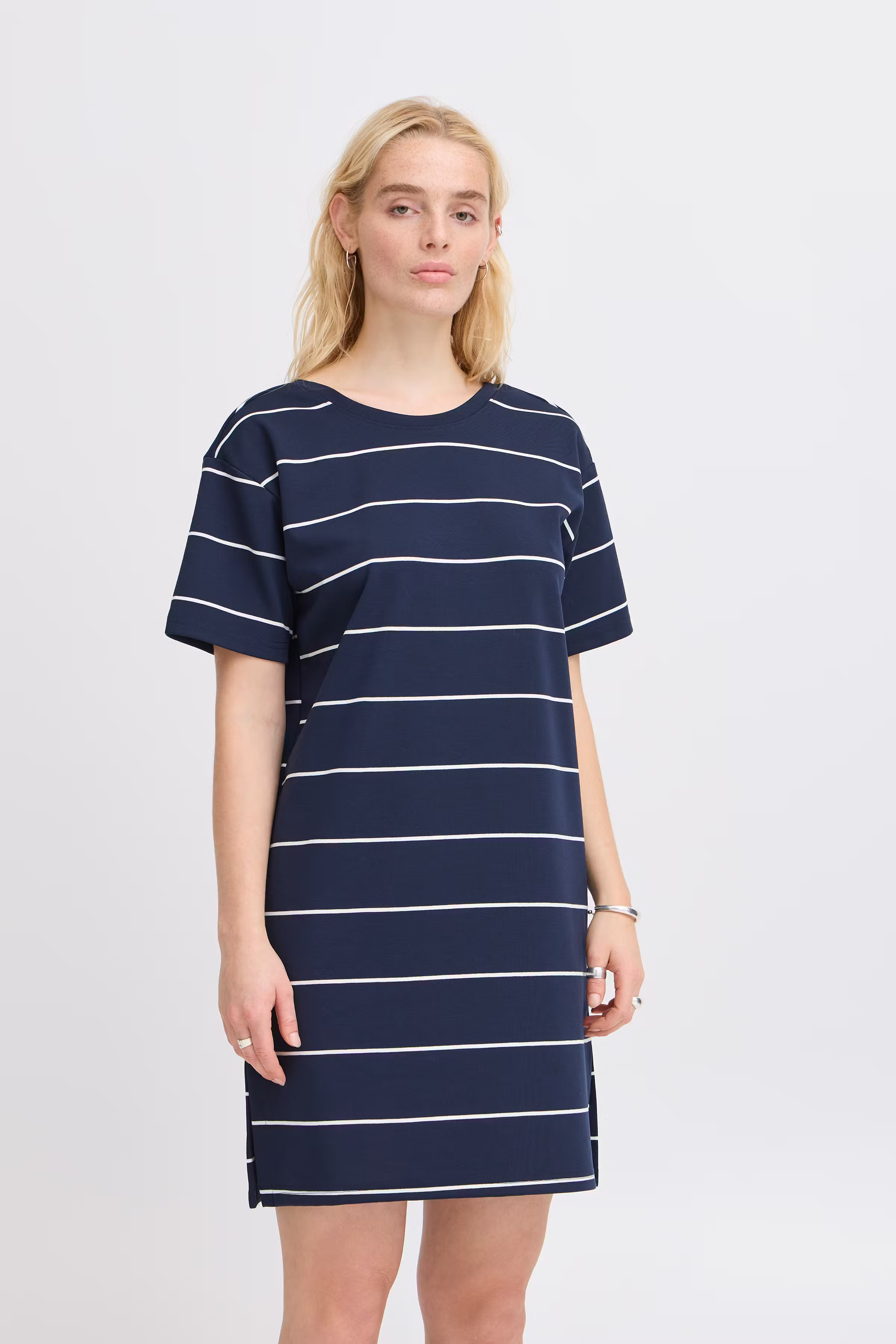 IHKALA Kjole LOOKBOOK FRONT 20122812-204497