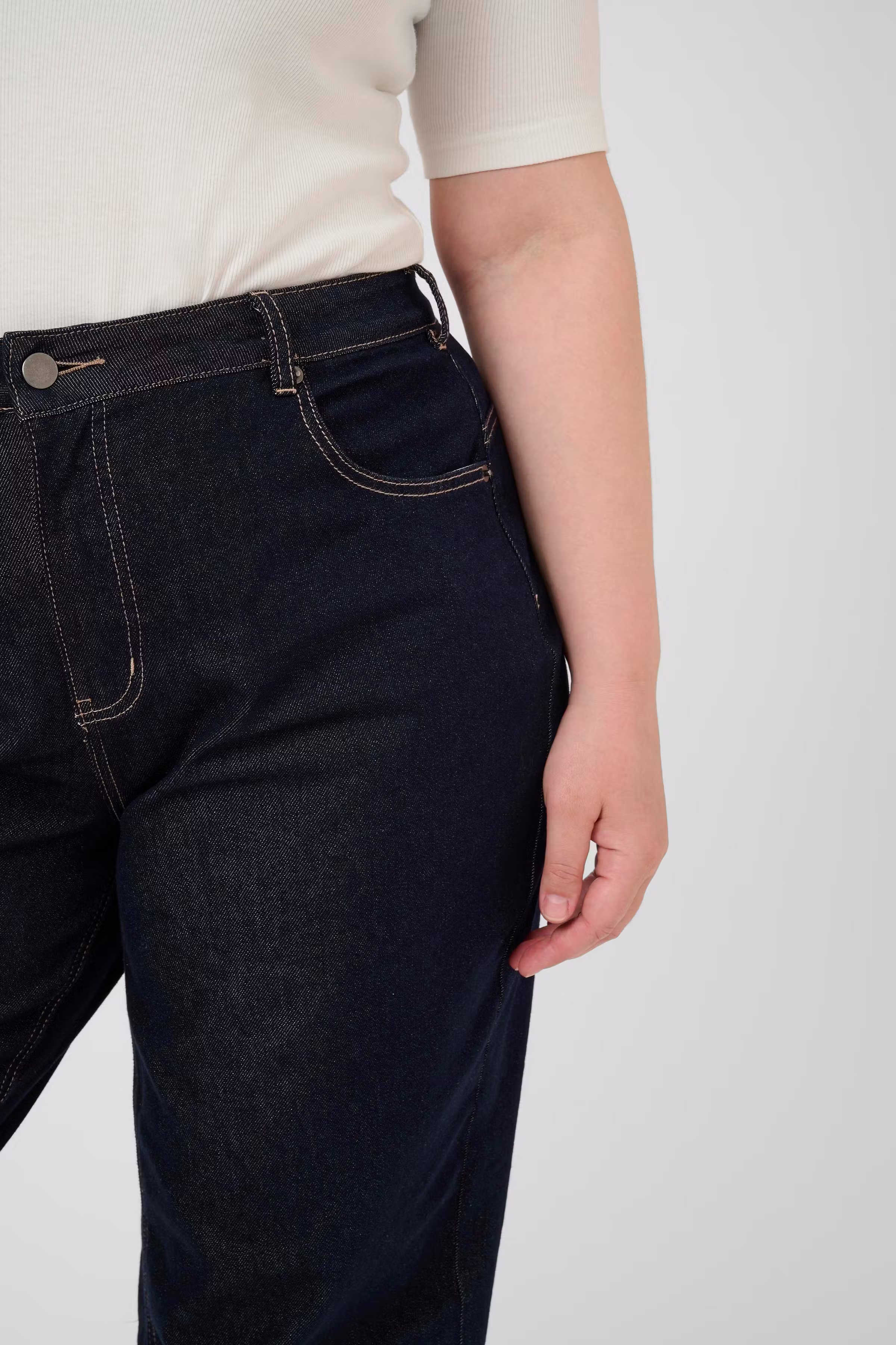 KCroria Barrel Jeans LOOKBOOK DETAIL 10584101-109243