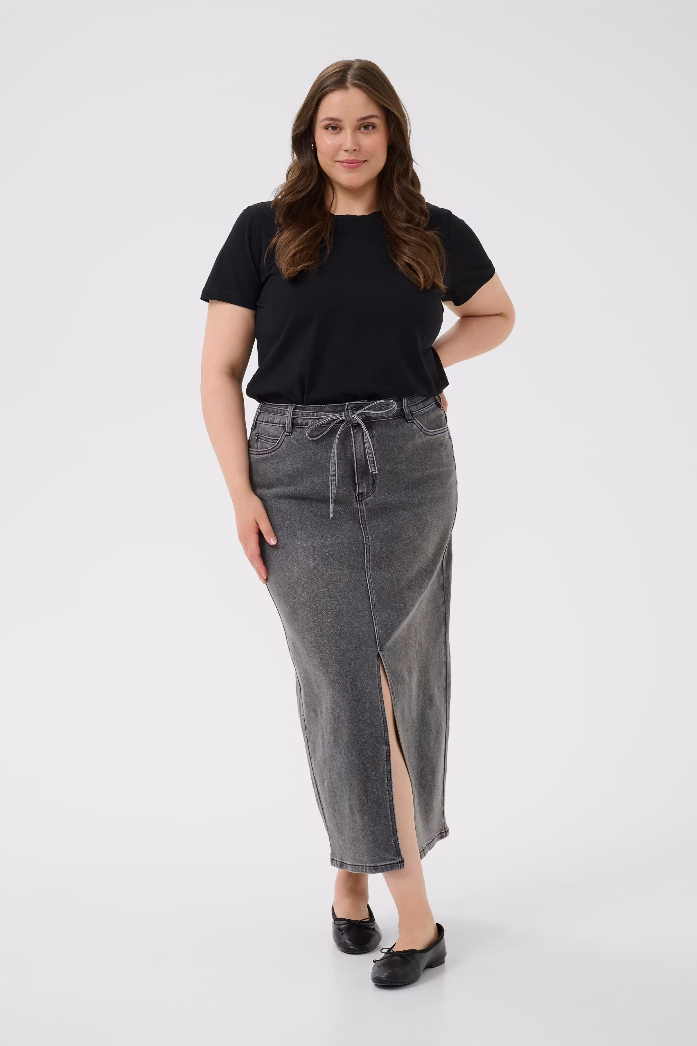 KCally Denim Skirt LOOKBOOK FRONT 10583604-103162