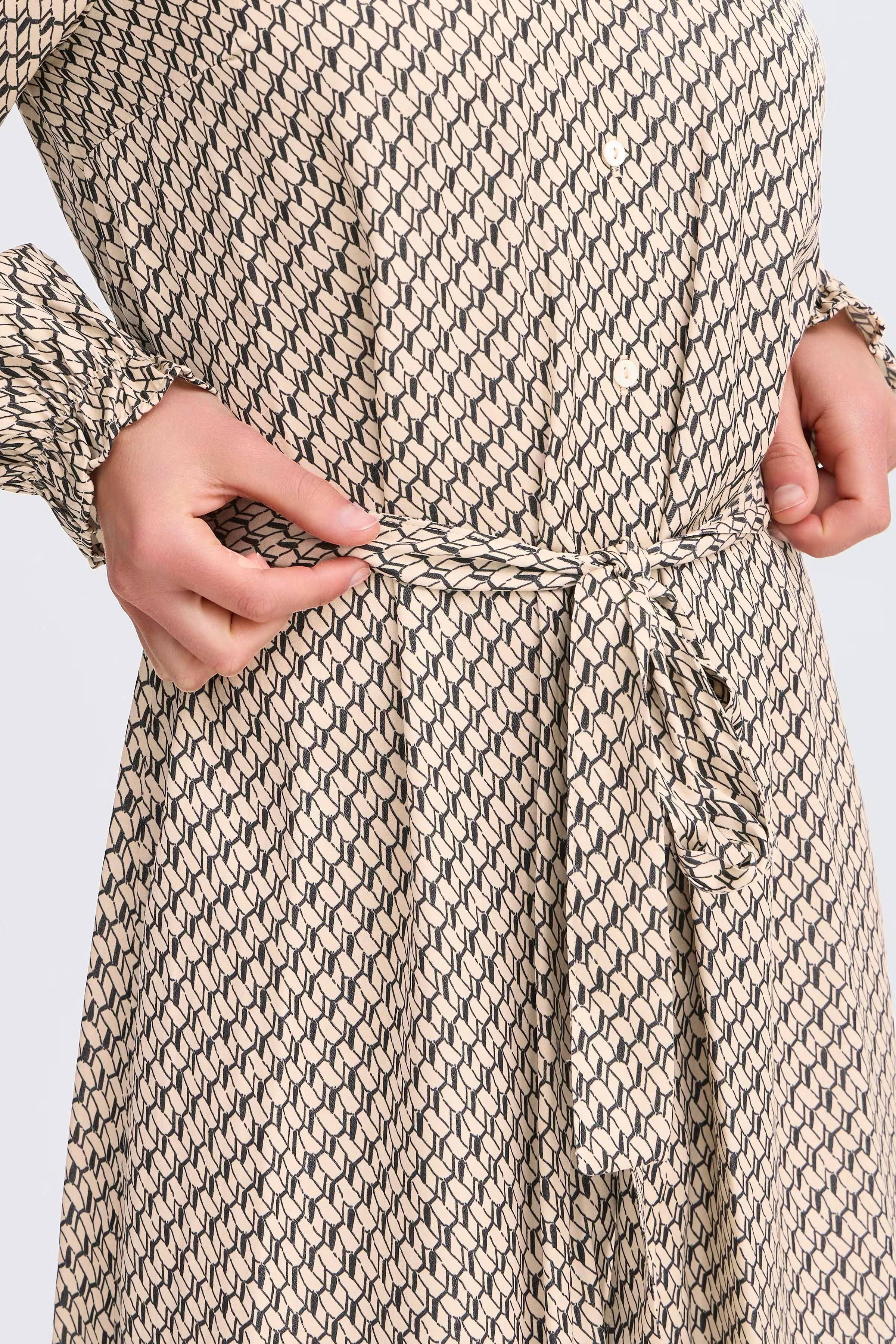 FRNATALIA Kjole LOOKBOOK DETAIL 20615996-205106