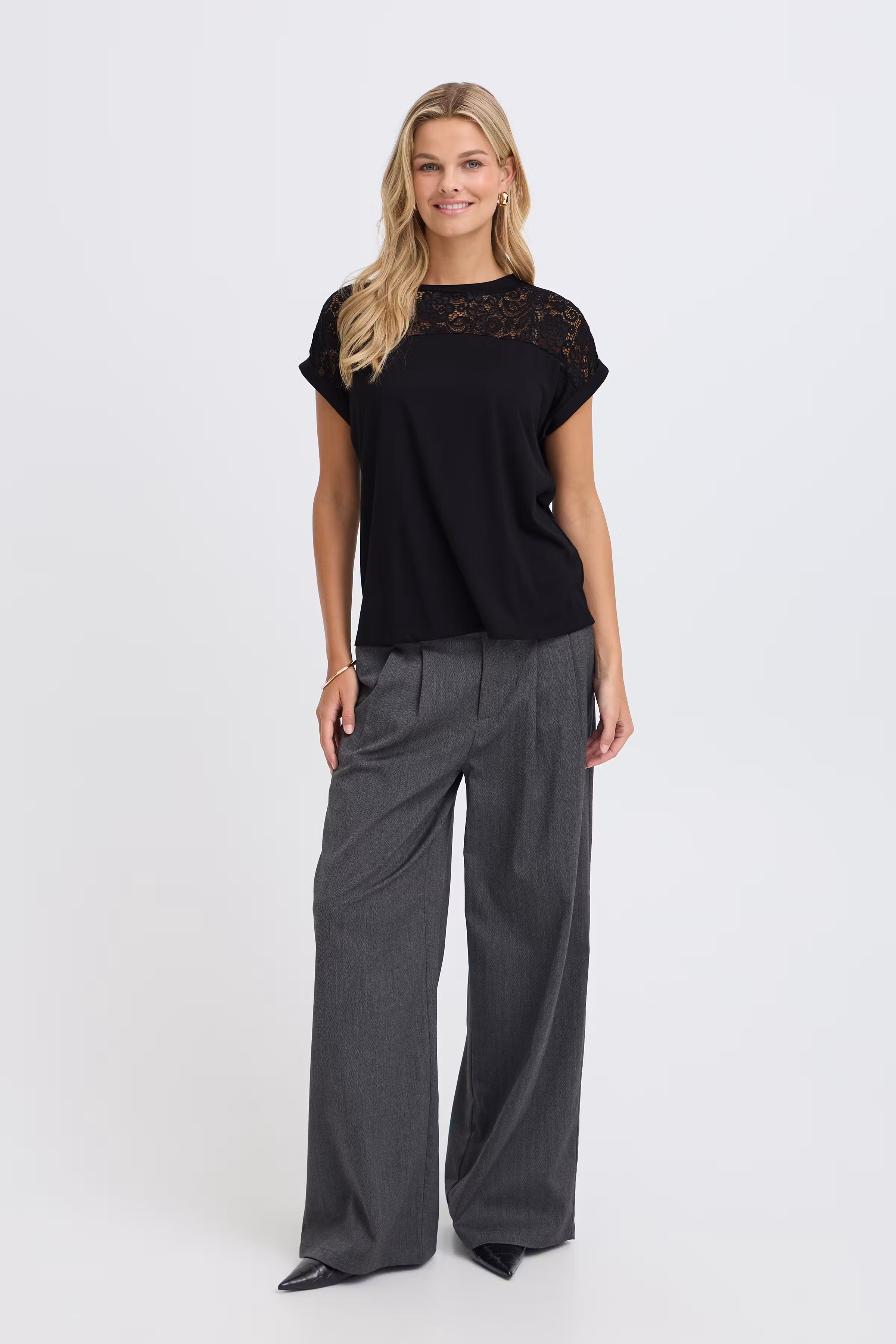 FRMINDA T-shirt LOOKBOOK FRONT 20618714-194008