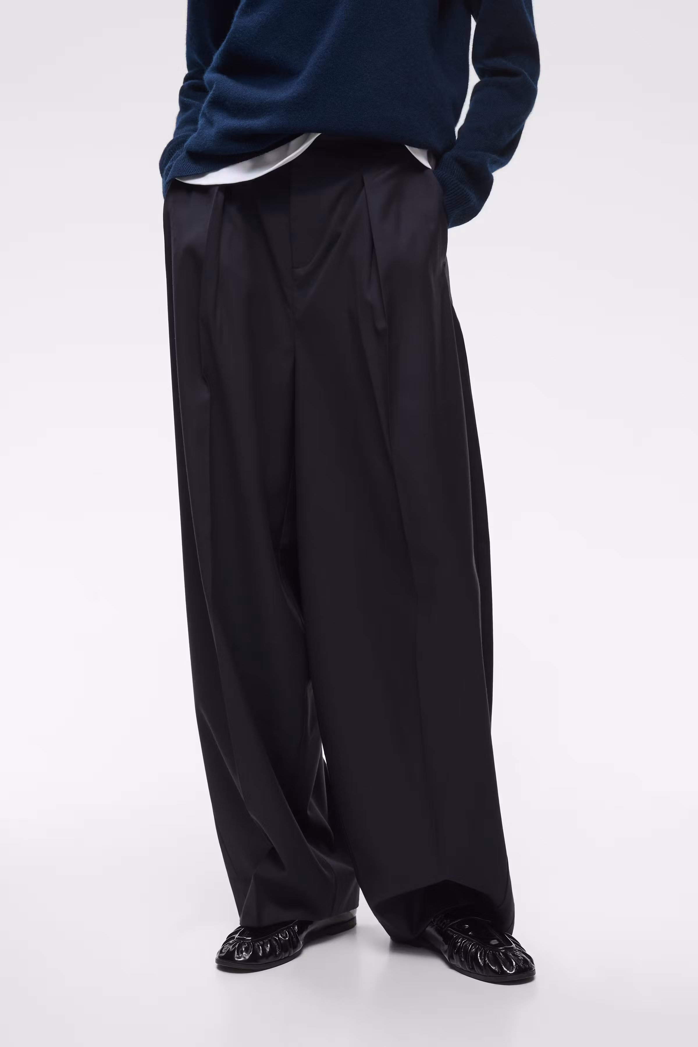 LovenIW Hose LOOKBOOK FRONT 30111401-300005