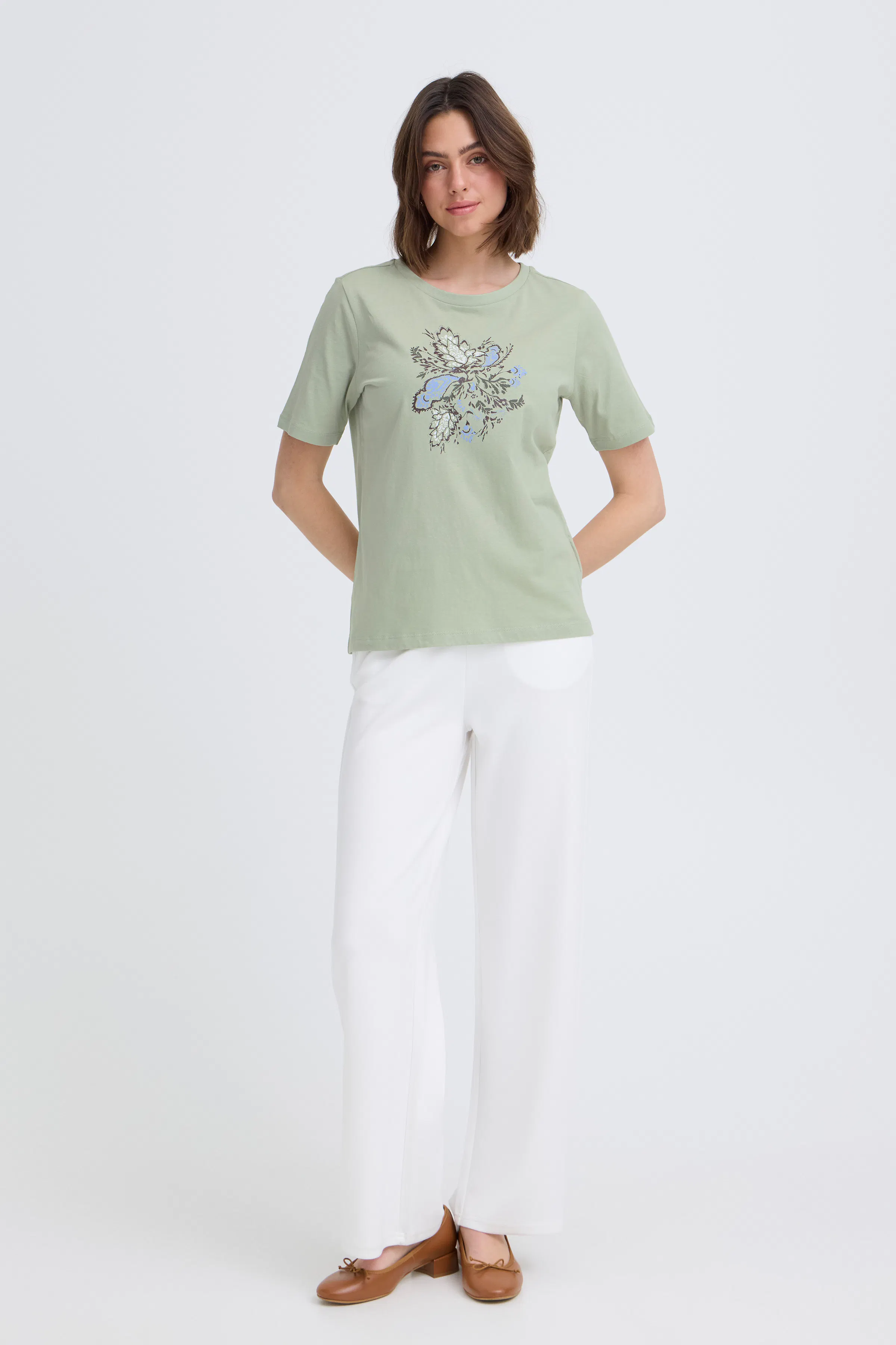 FRFELICIA T-shirt LOOKBOOK FRONT 20617656-900006201