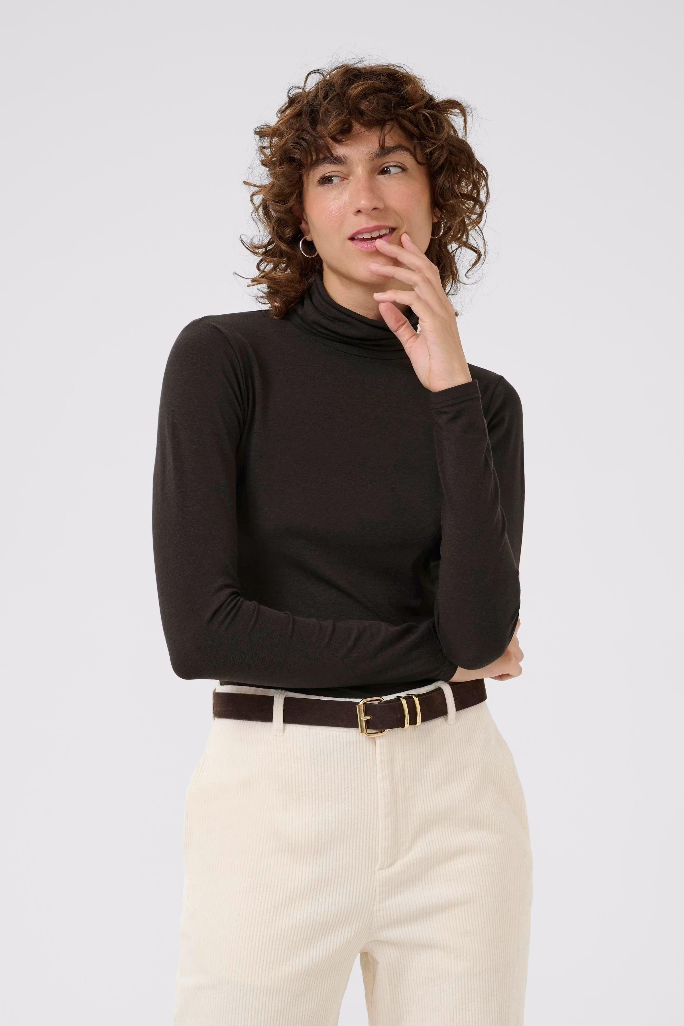 EfinasPW T-shirt LOOKBOOK FRONT 30309923-191018