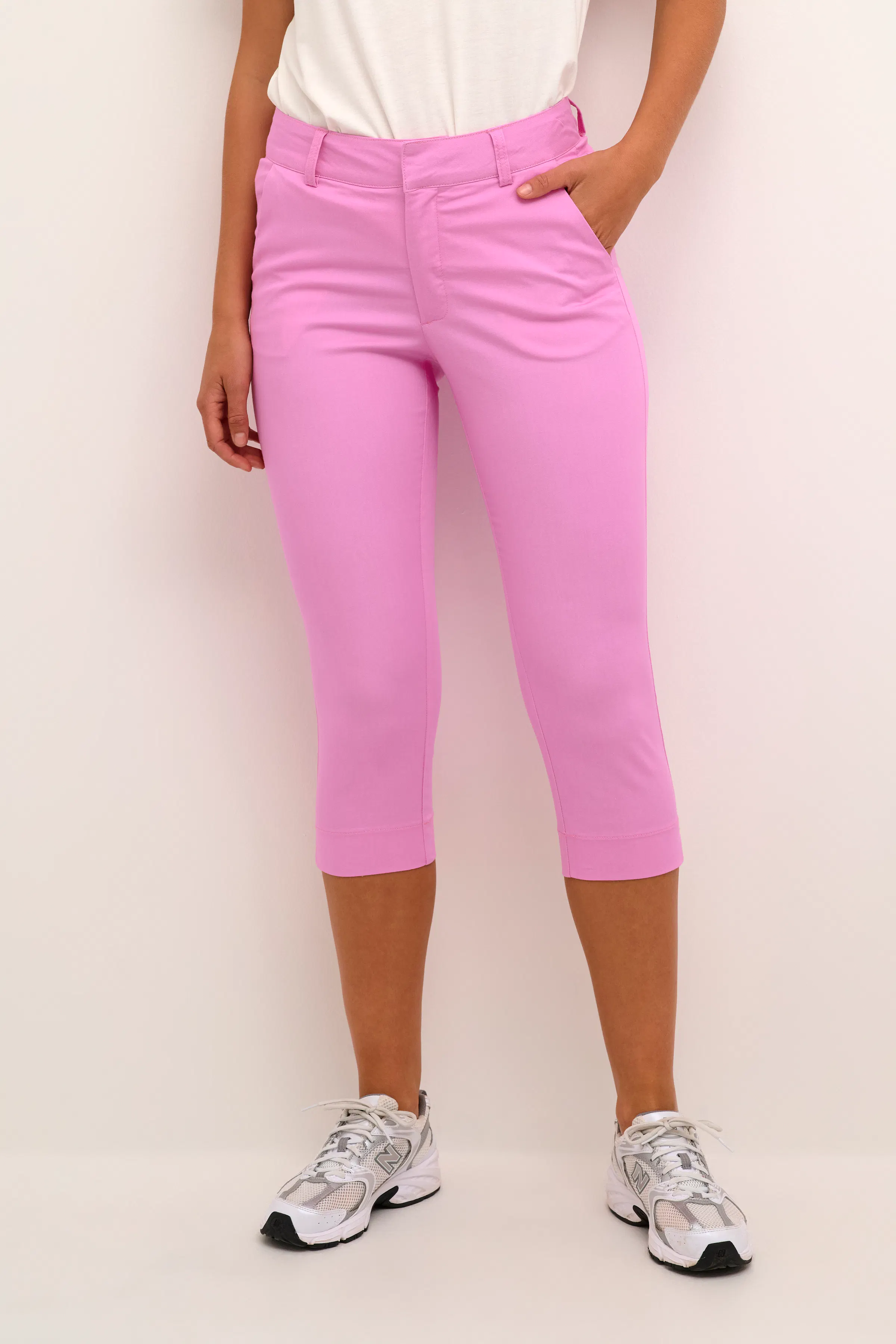 KAlea Bukser LOOKBOOK FRONT 10506815-163118