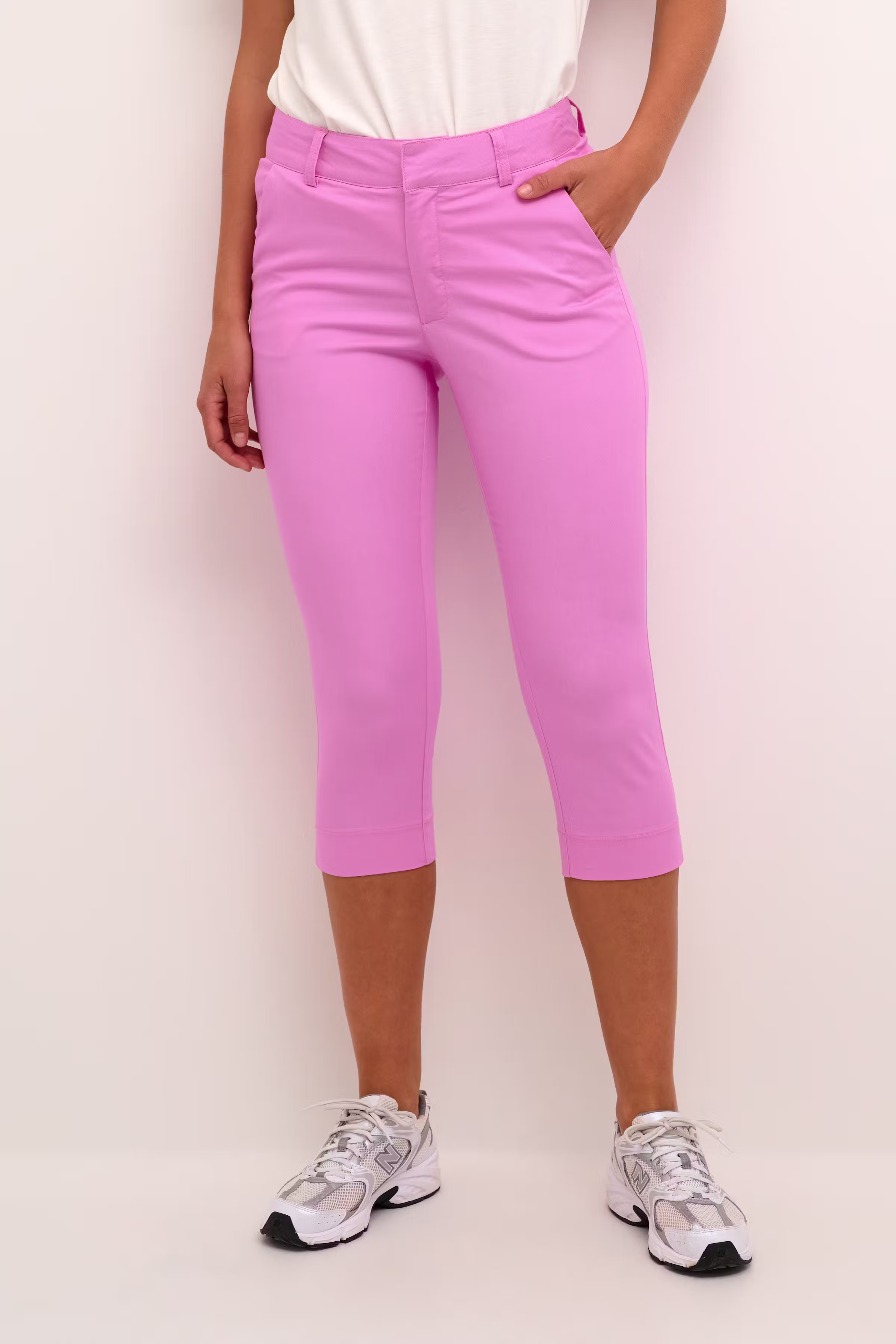 KAlea Bukser LOOKBOOK FRONT 10506815-163118