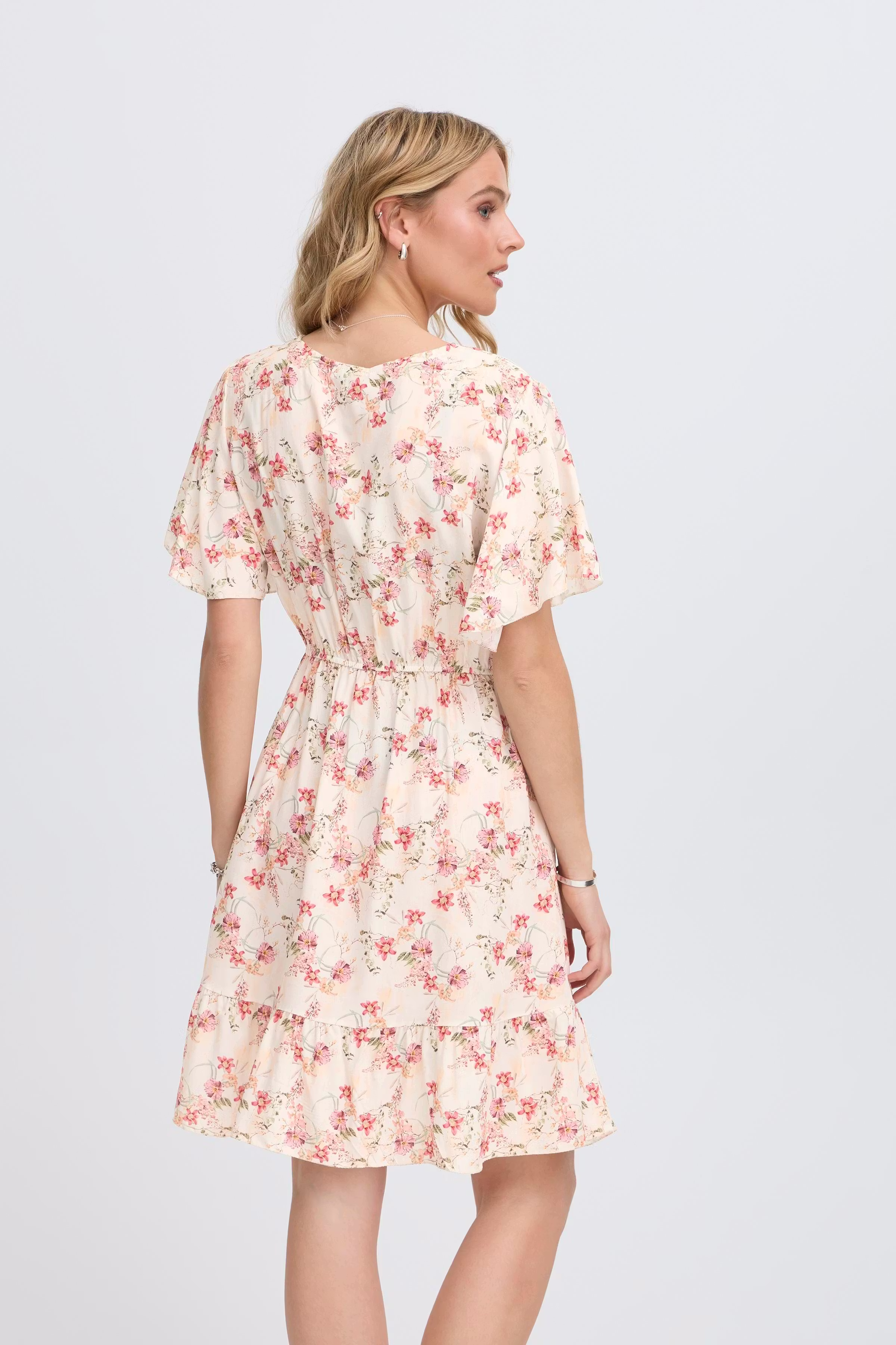 SBGISLA Kjole LOOKBOOK BACK 22101031-140002