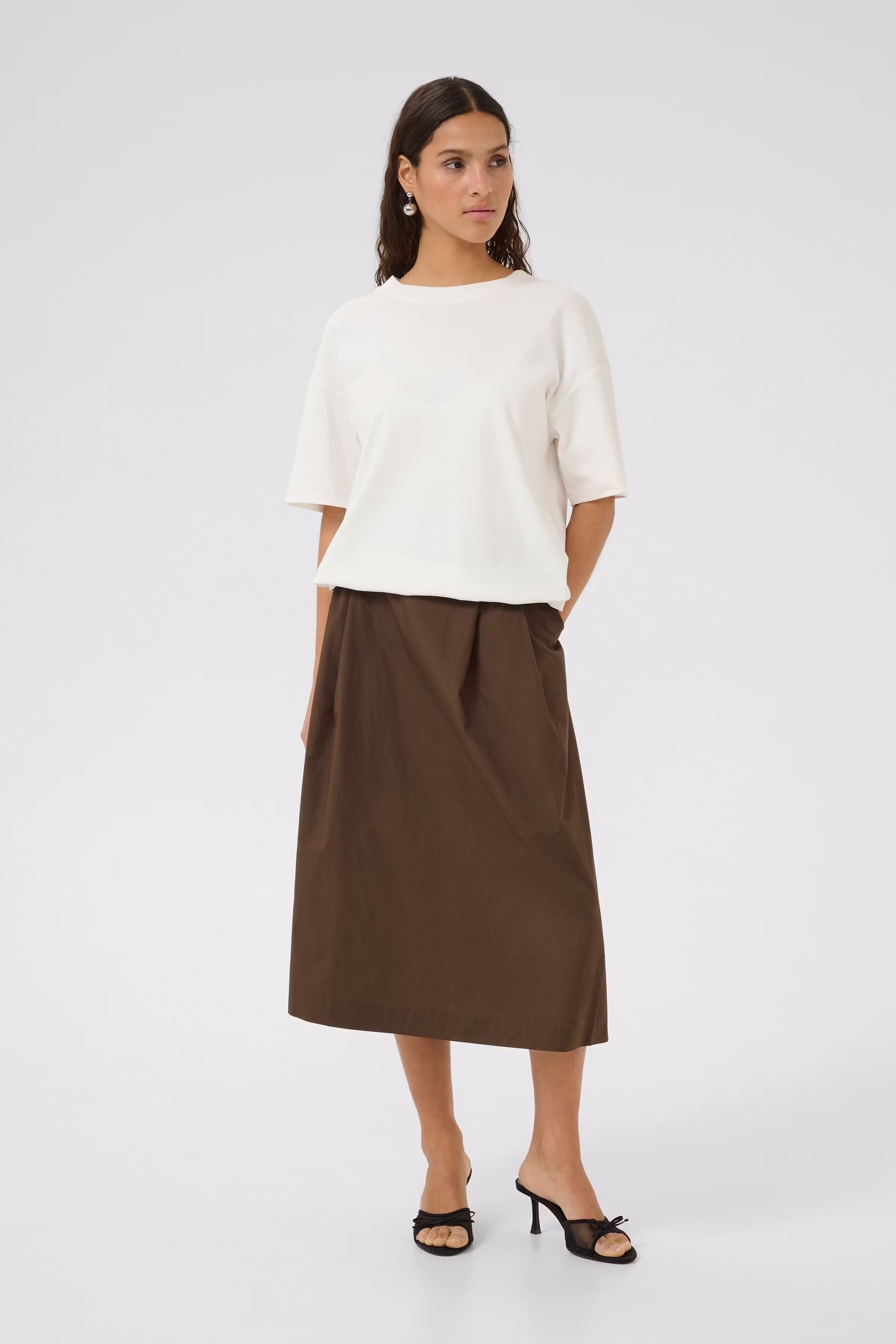 KBBrianna Skirt LOOKBOOK FRONT 10105649-191015