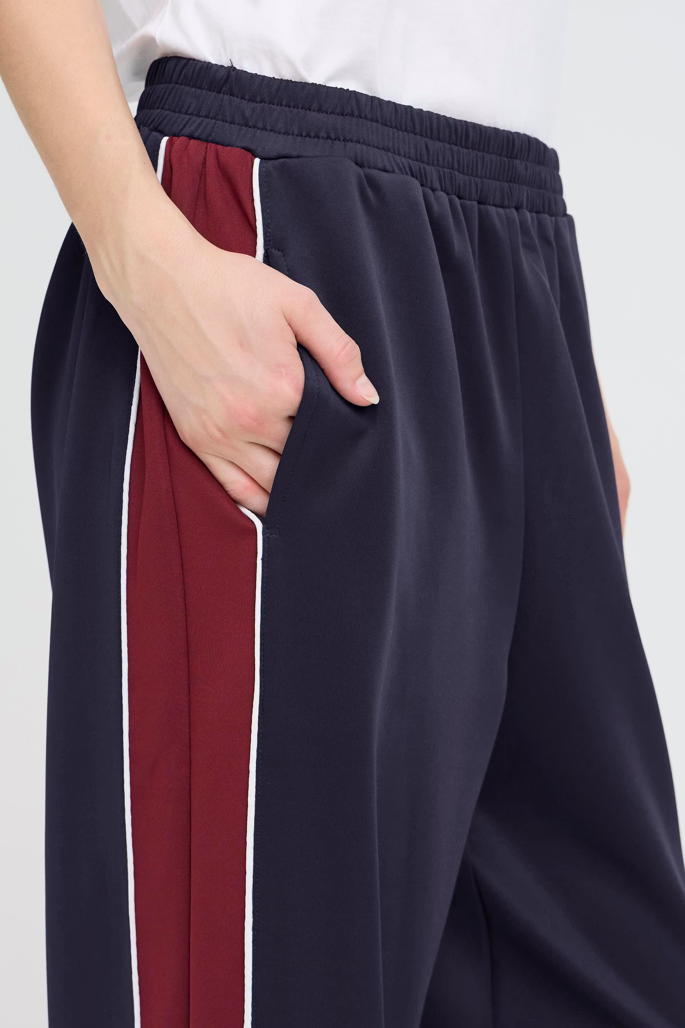 PZVICKY Trousers LOOKBOOK DETAIL 50209250-194020