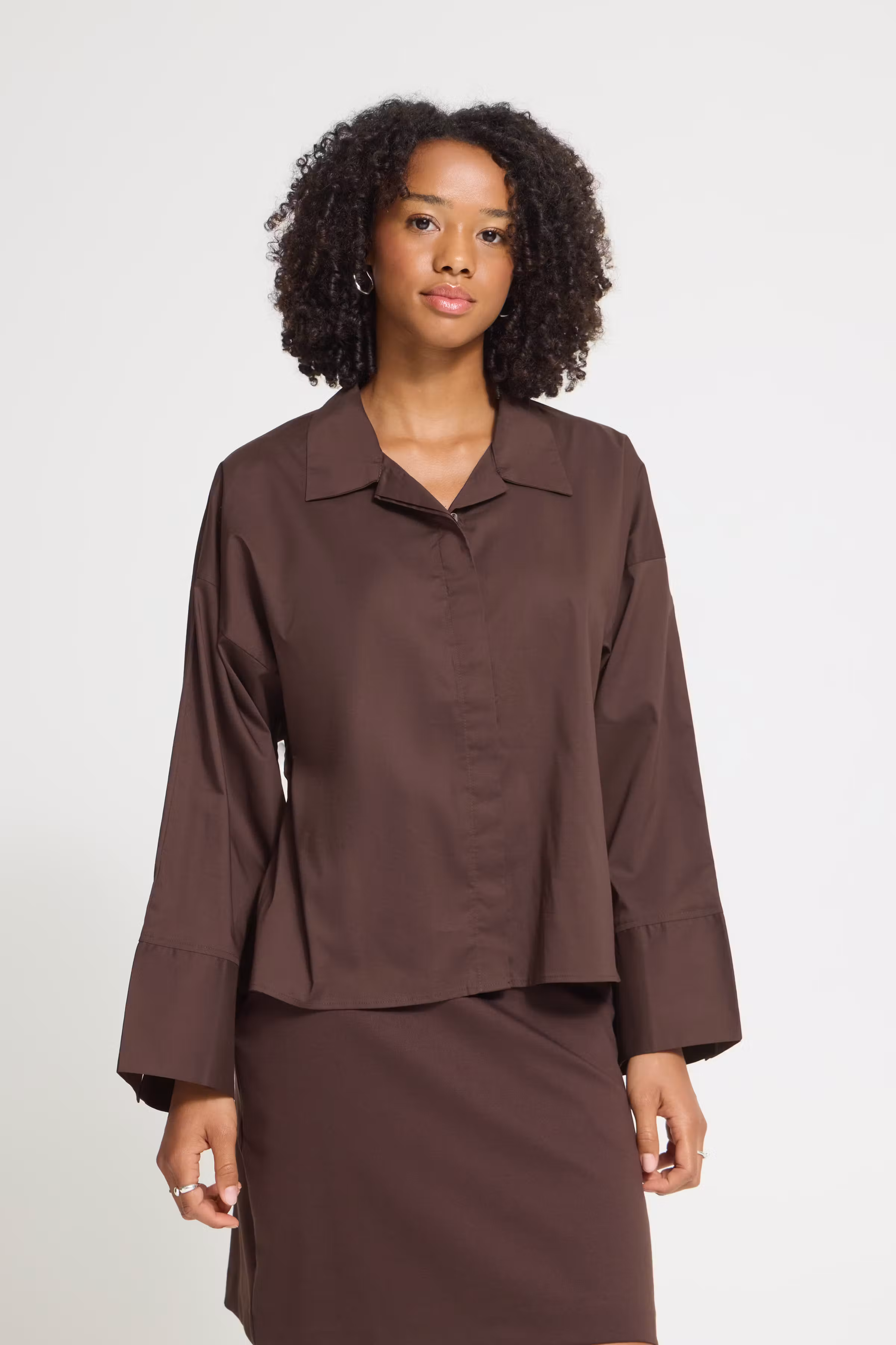 IHKAYSA Skjorte LOOKBOOK FRONT 20126589-190915