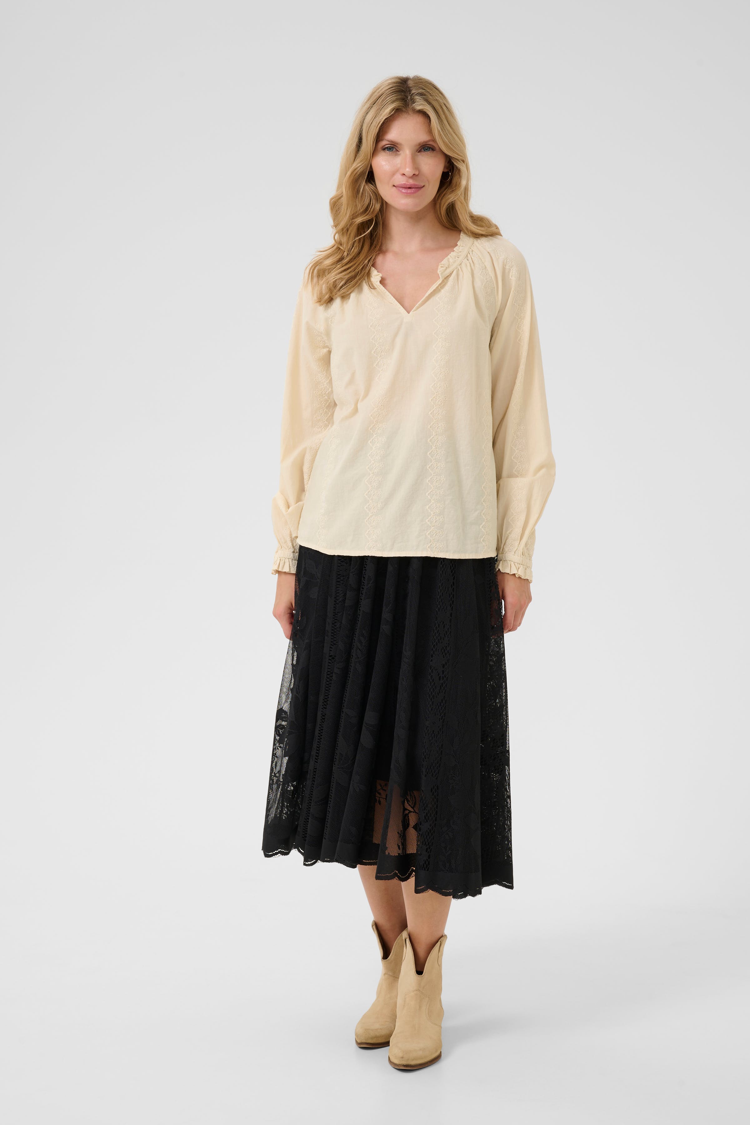 CRSienna Bluse LOOKBOOK FRONT 10613345-130401