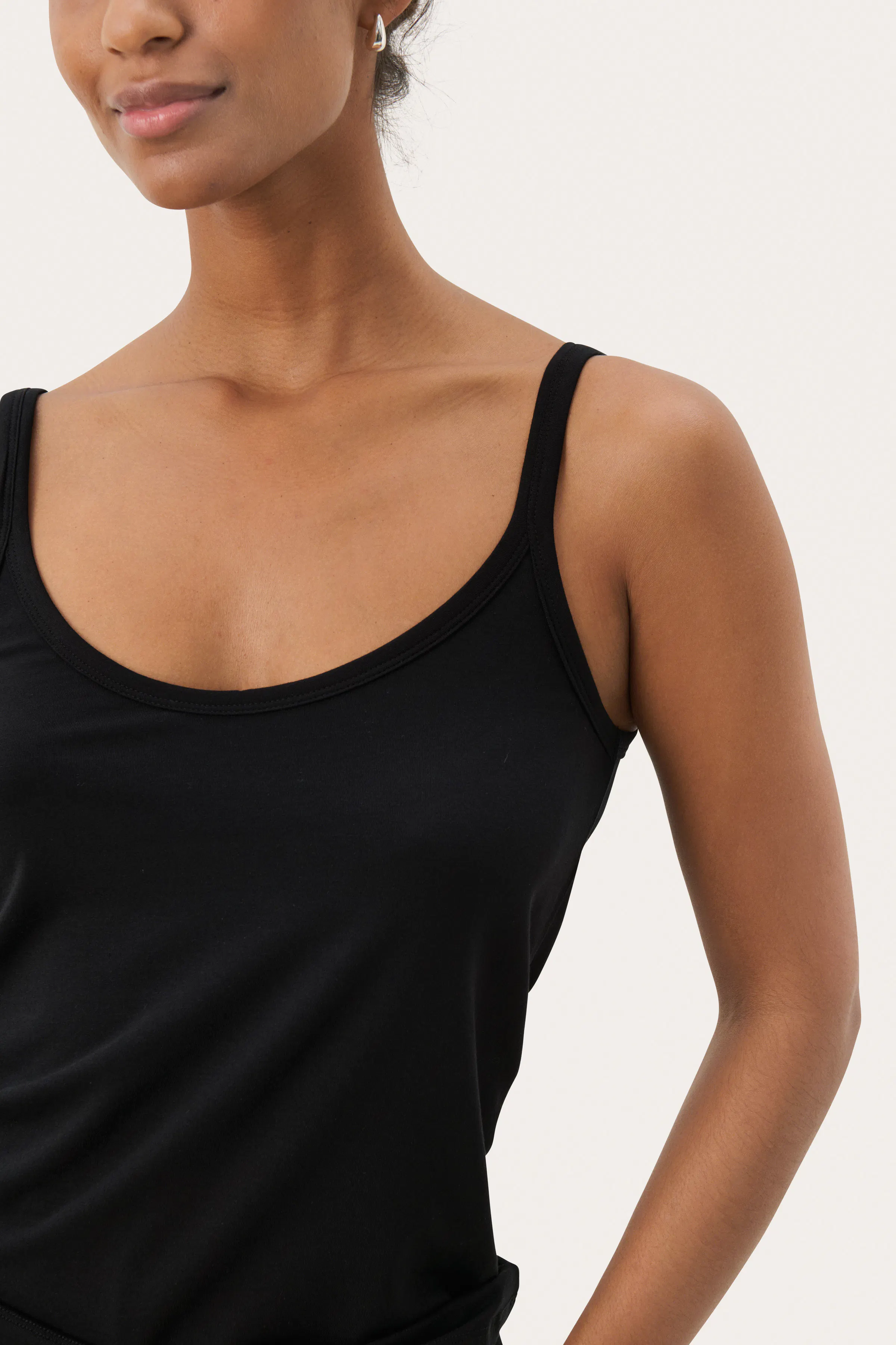 NeliePW Top LOOKBOOK DETAIL 30309862-194008