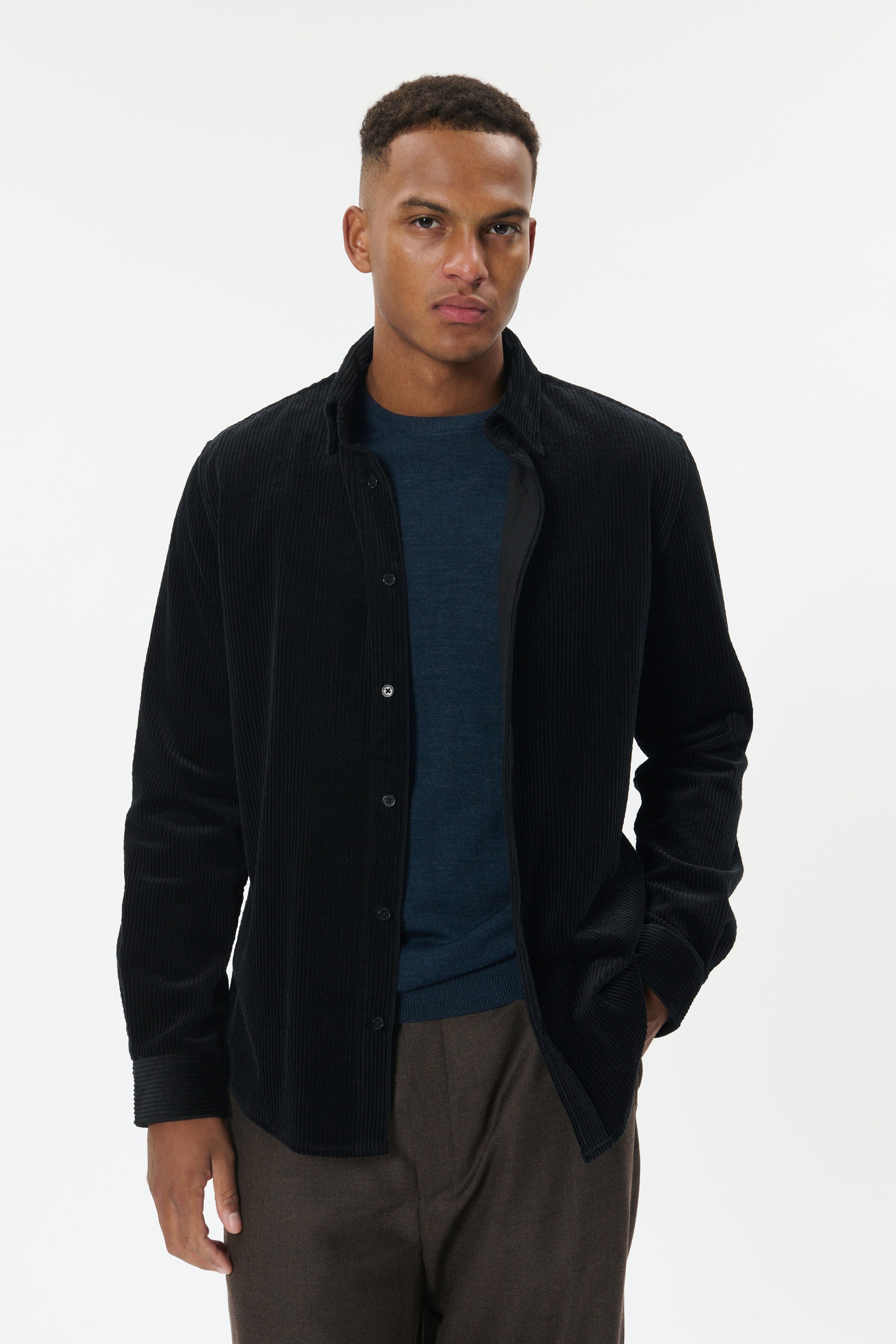 MAbrize Shirt LOOKBOOK FRONT 30208823-300275