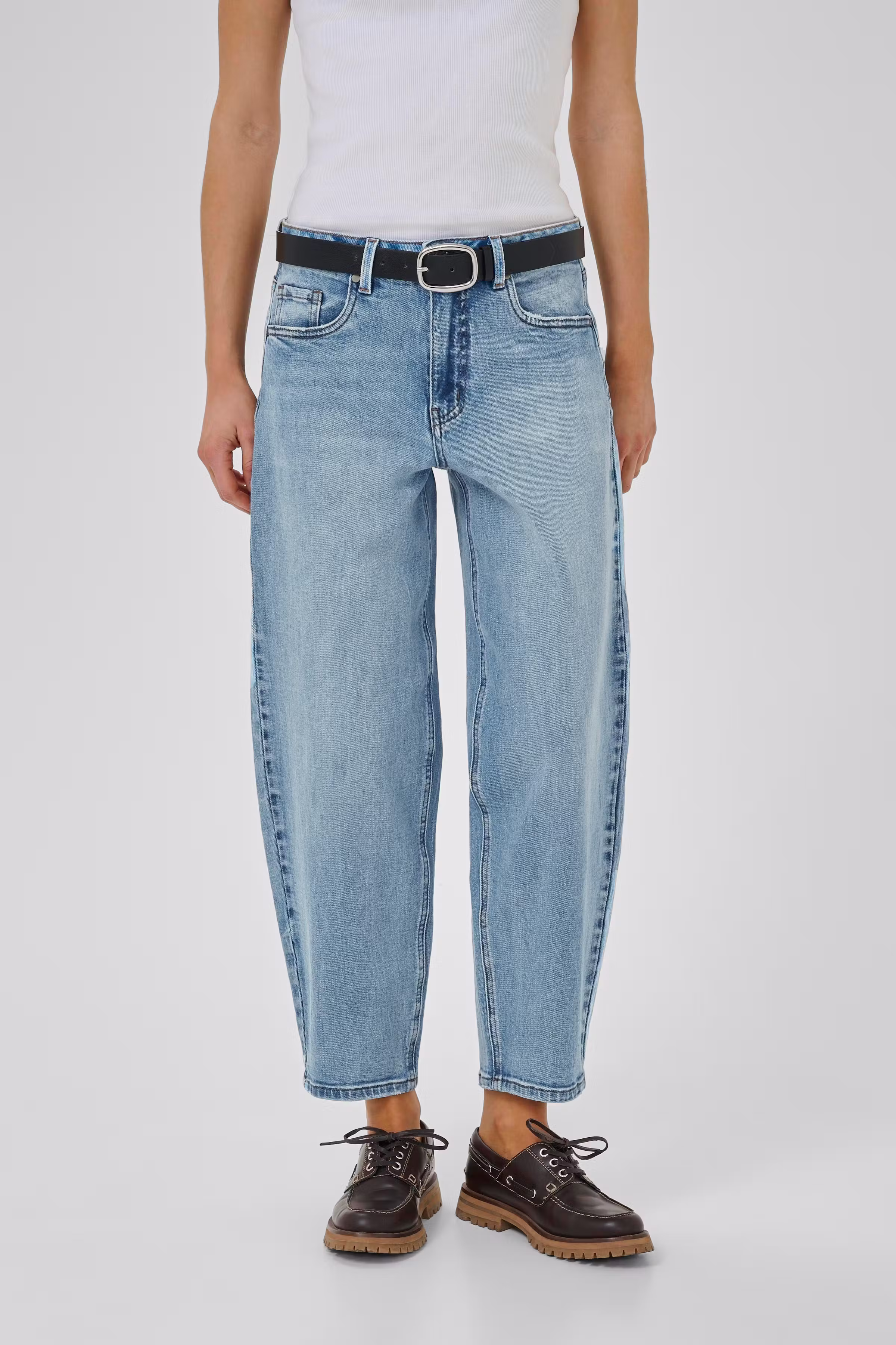 BalooMW Barrel jeans LOOKBOOK FRONT 10705241-100046