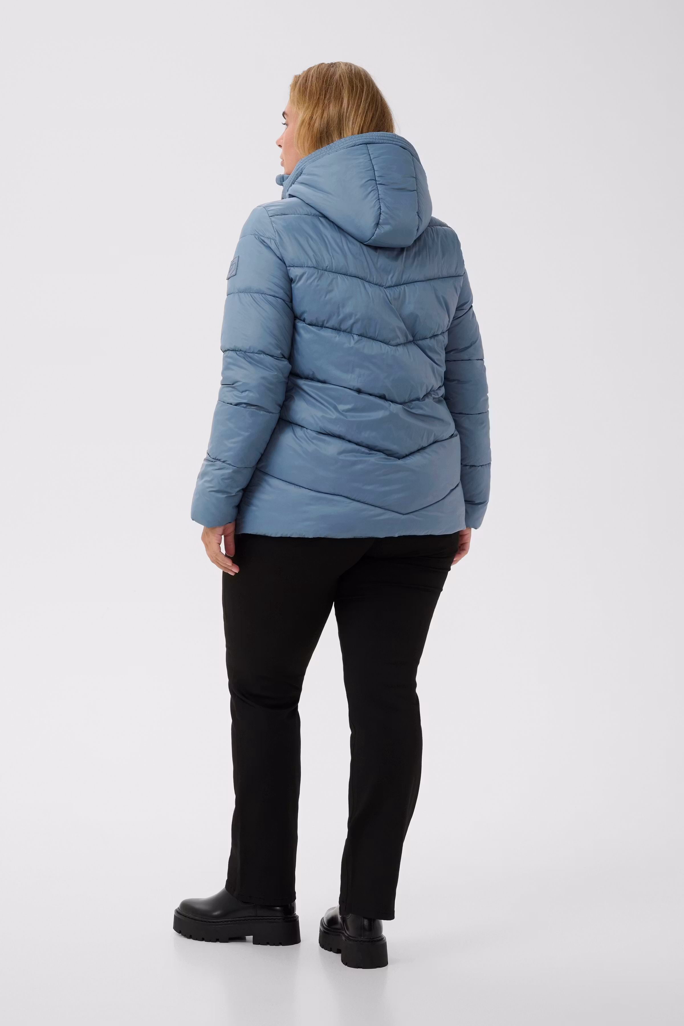 KCsusanna Outerwear LOOKBOOK BACK 10582481-183916