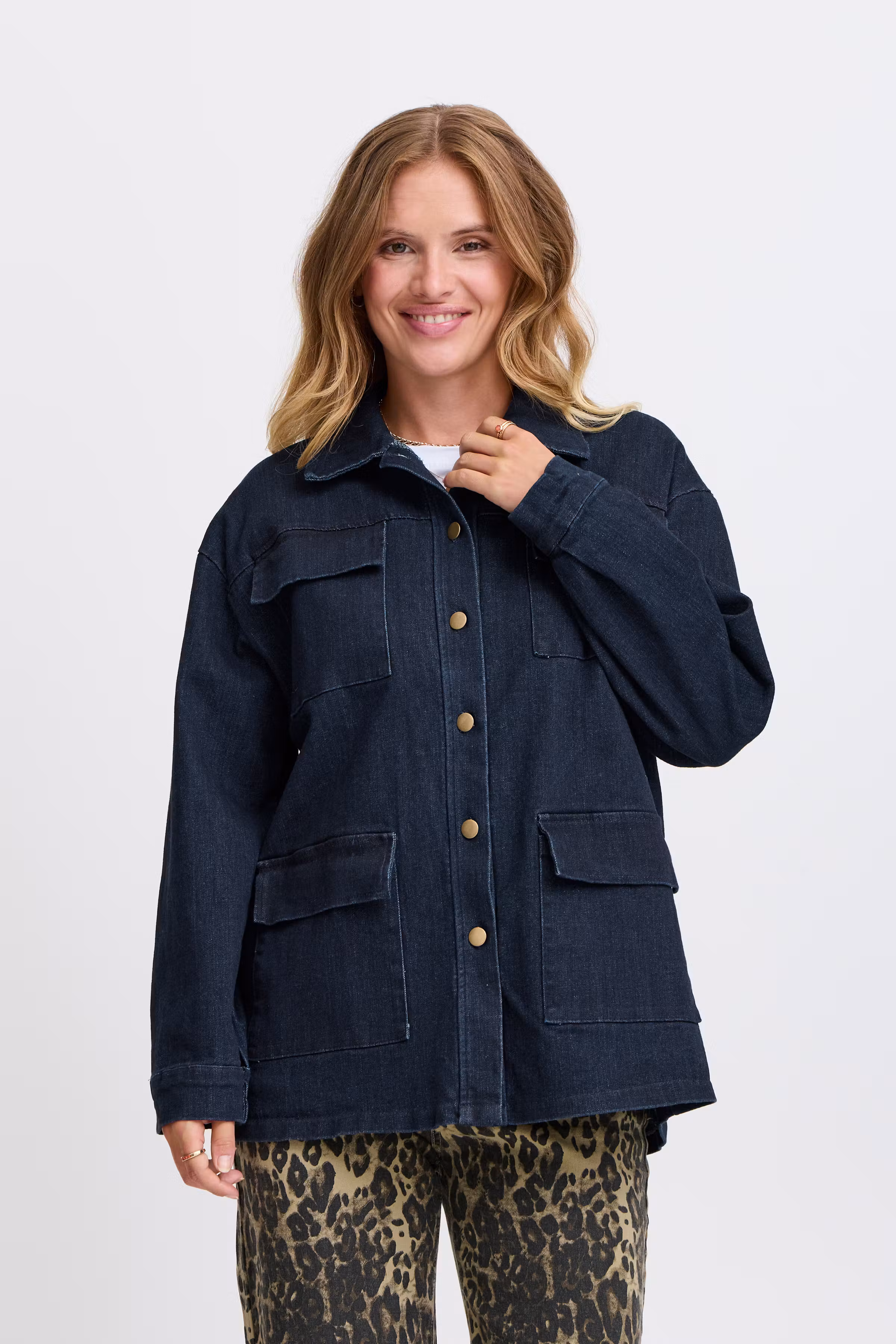 SBGUGGA Casual jakke LOOKBOOK FRONT 22100729-194118