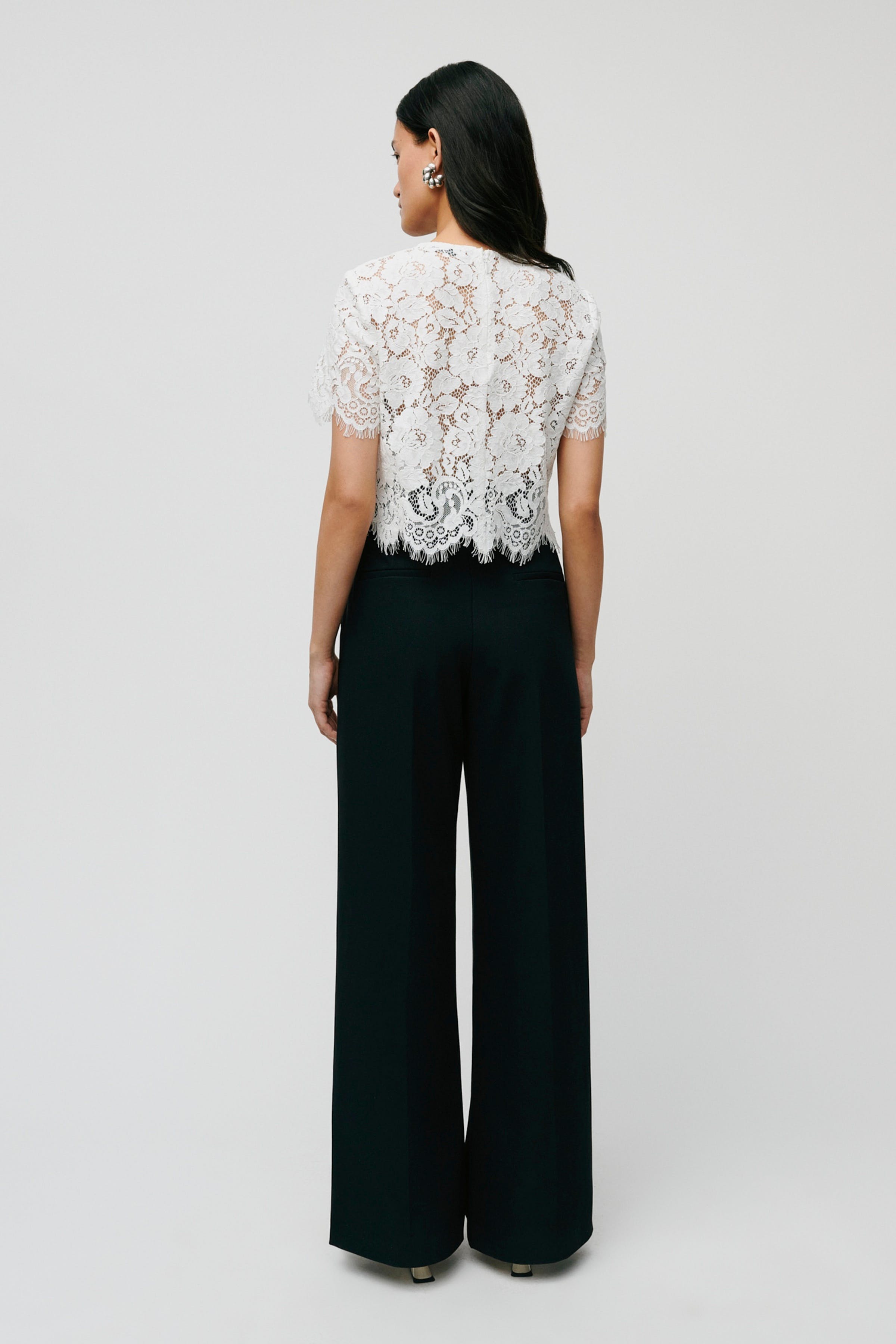 TRACEY Top LOOKBOOK BACK 30600444-WH010