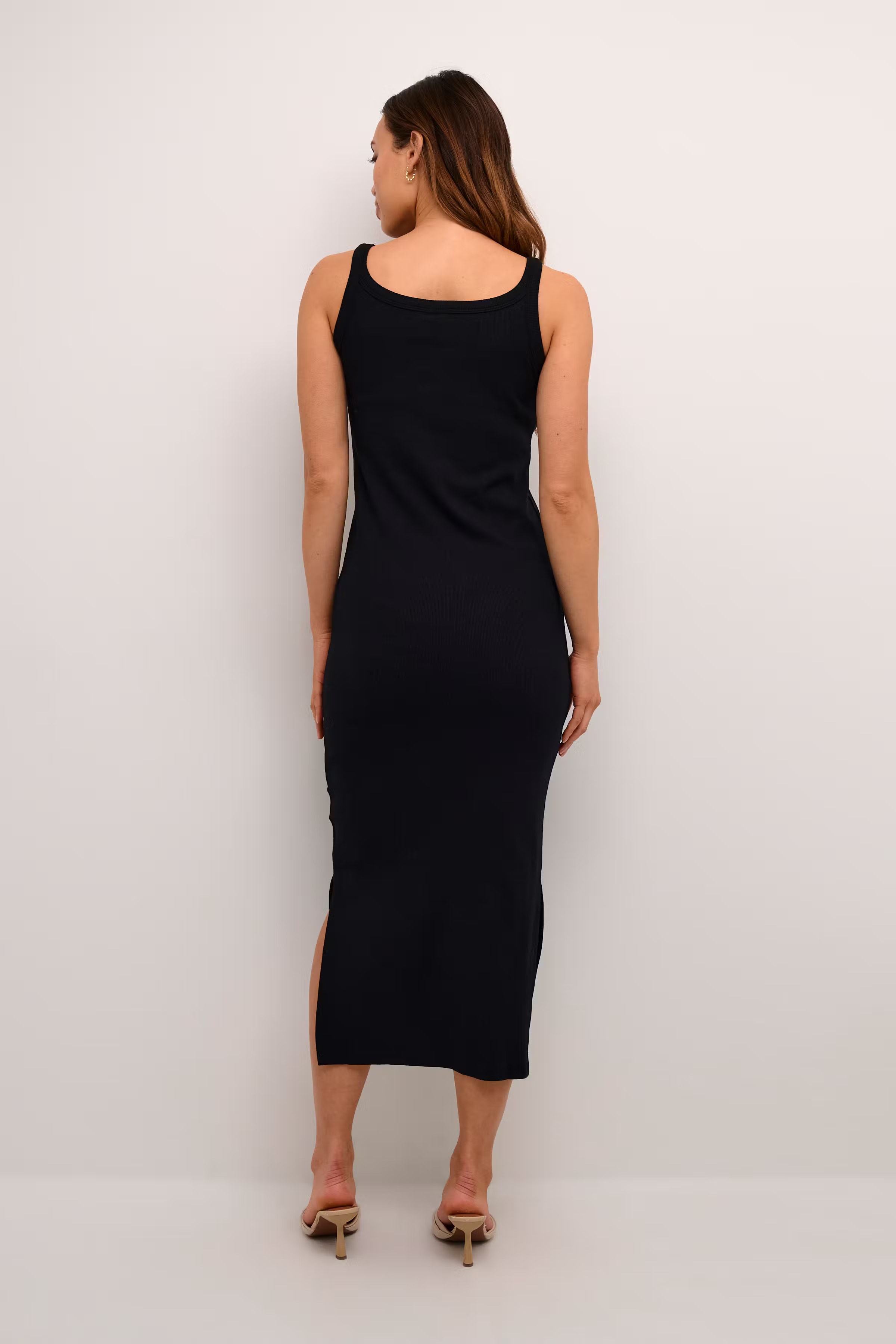 KAcarna Dress LOOKBOOK BACK 10508868-100121