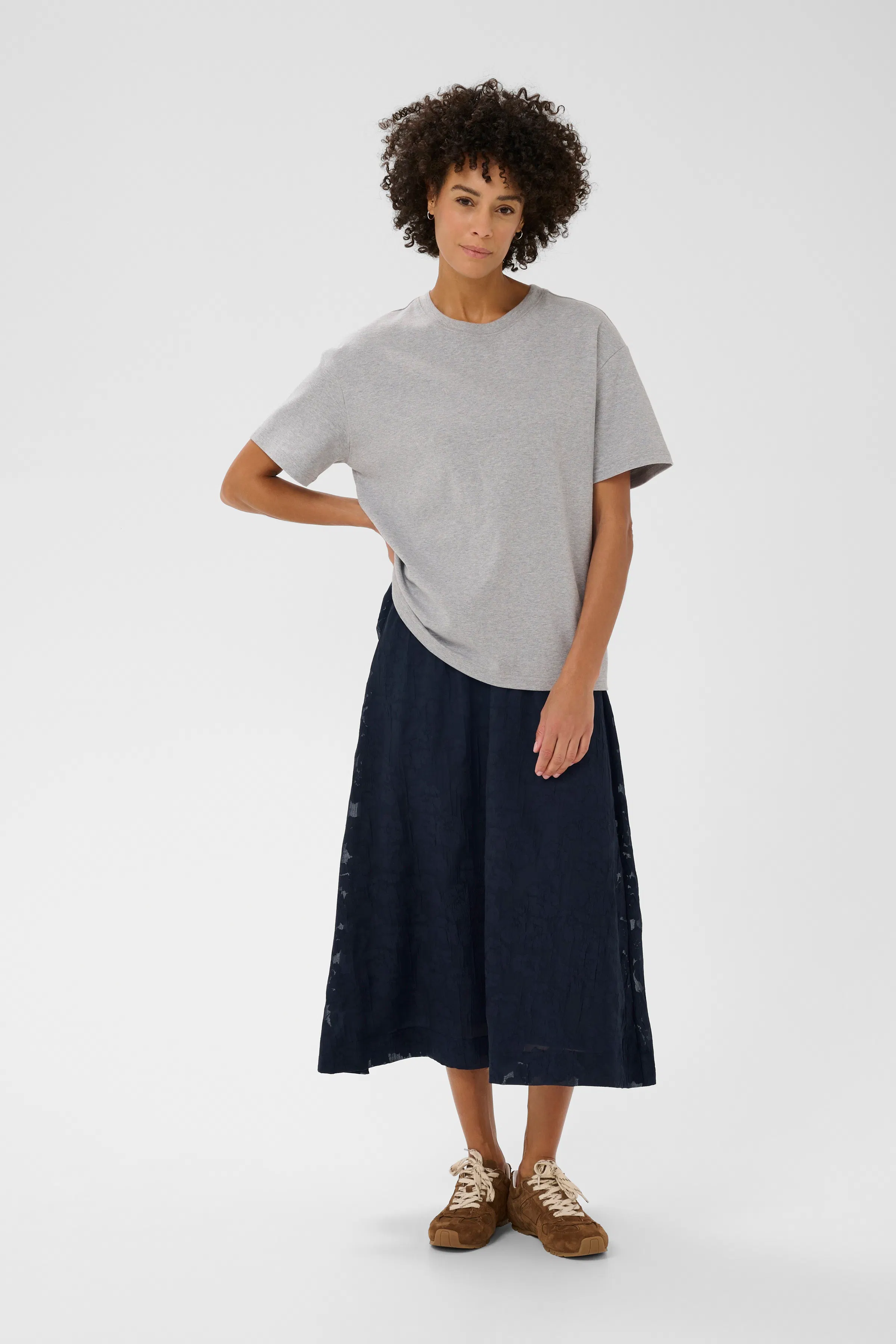 ZoyaPW Spetskjol LOOKBOOK FRONT 30310312-304548