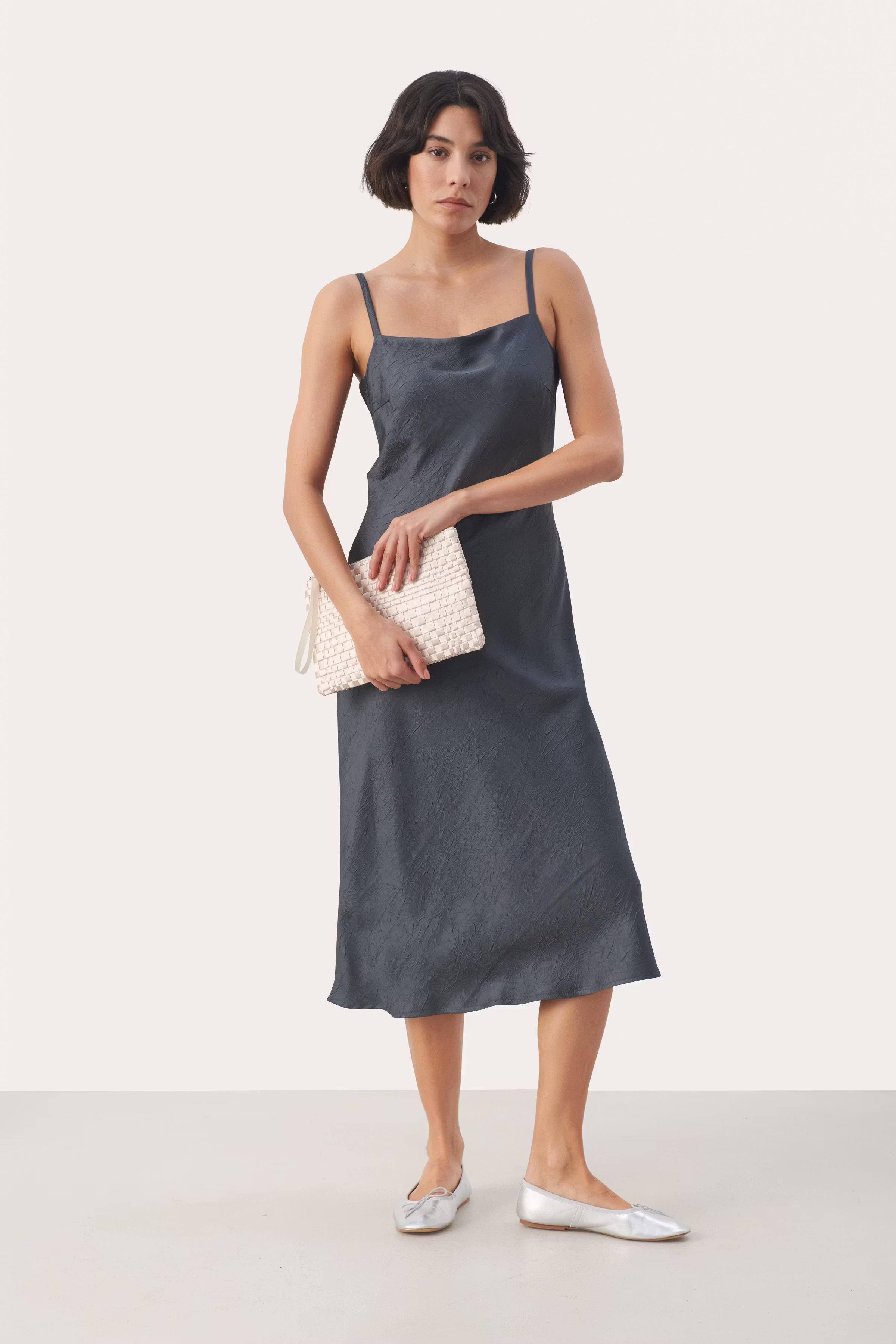 EnisePW Lang kjole LOOKBOOK FRONT 30308492-194215