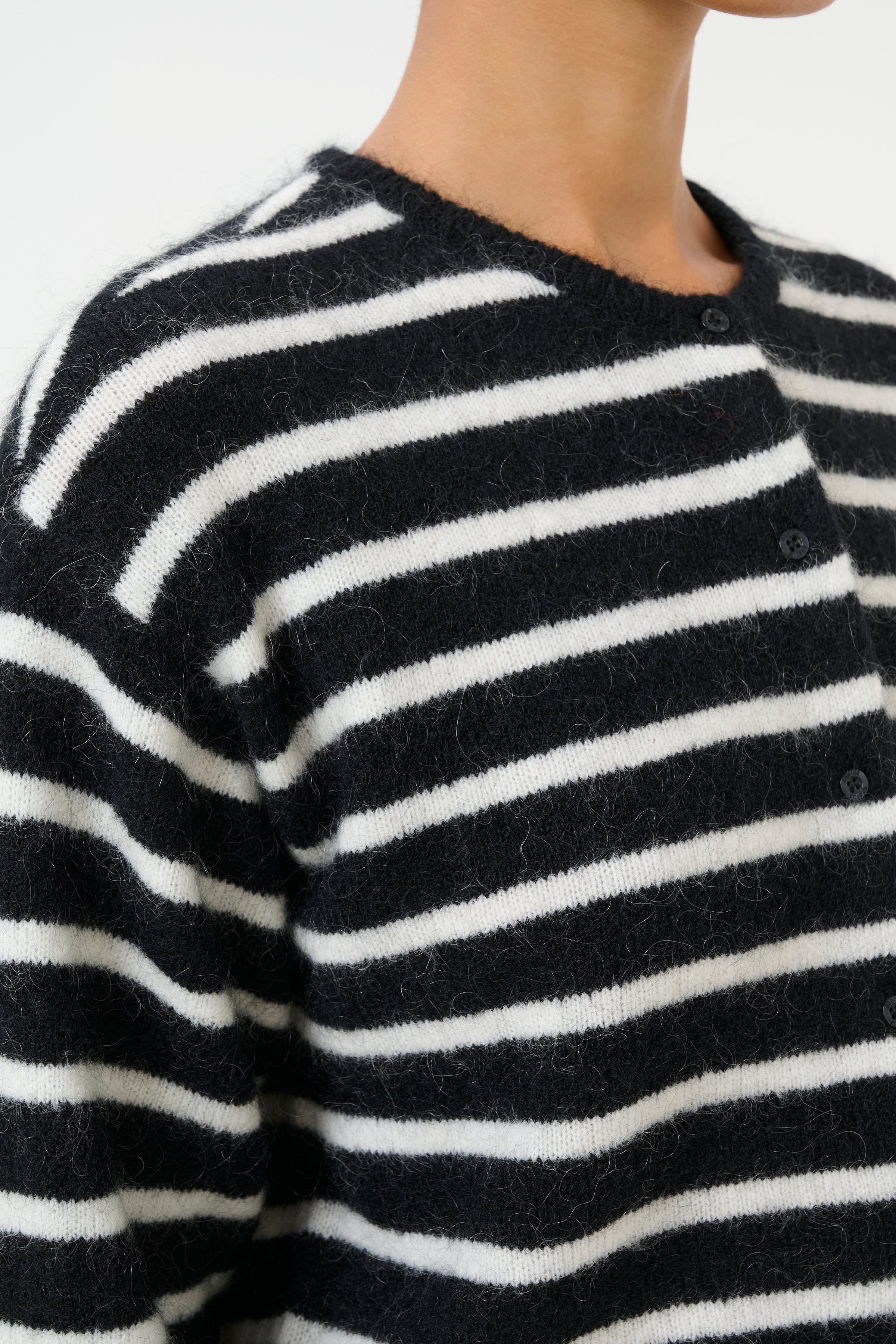 DebbieGZ Cardigan LOOKBOOK DETAIL 10909449-106343