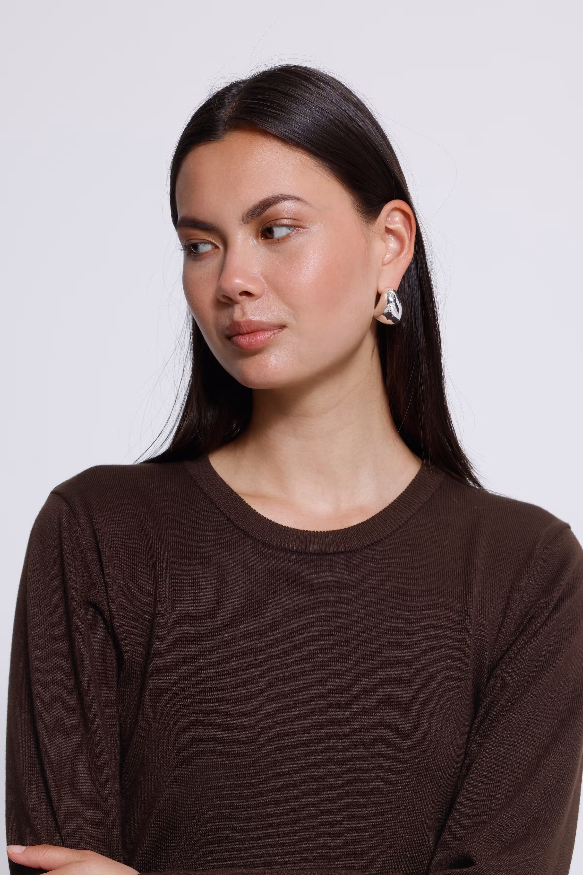 IHLULS O-Neck Pullover LOOKBOOK DETAIL 20125814-191109