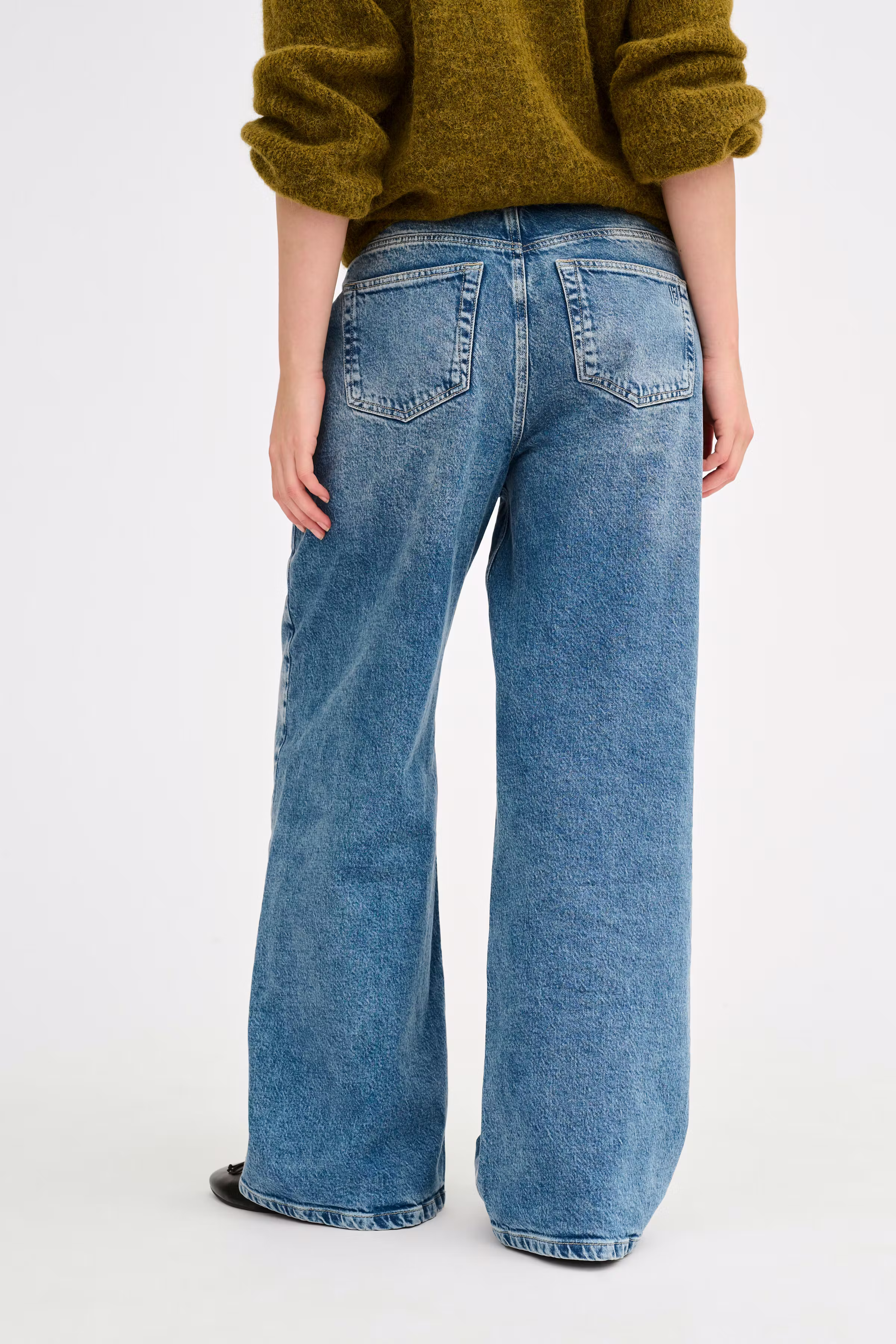TusaMW Wide jeans LOOKBOOK BACK 10704440-100053