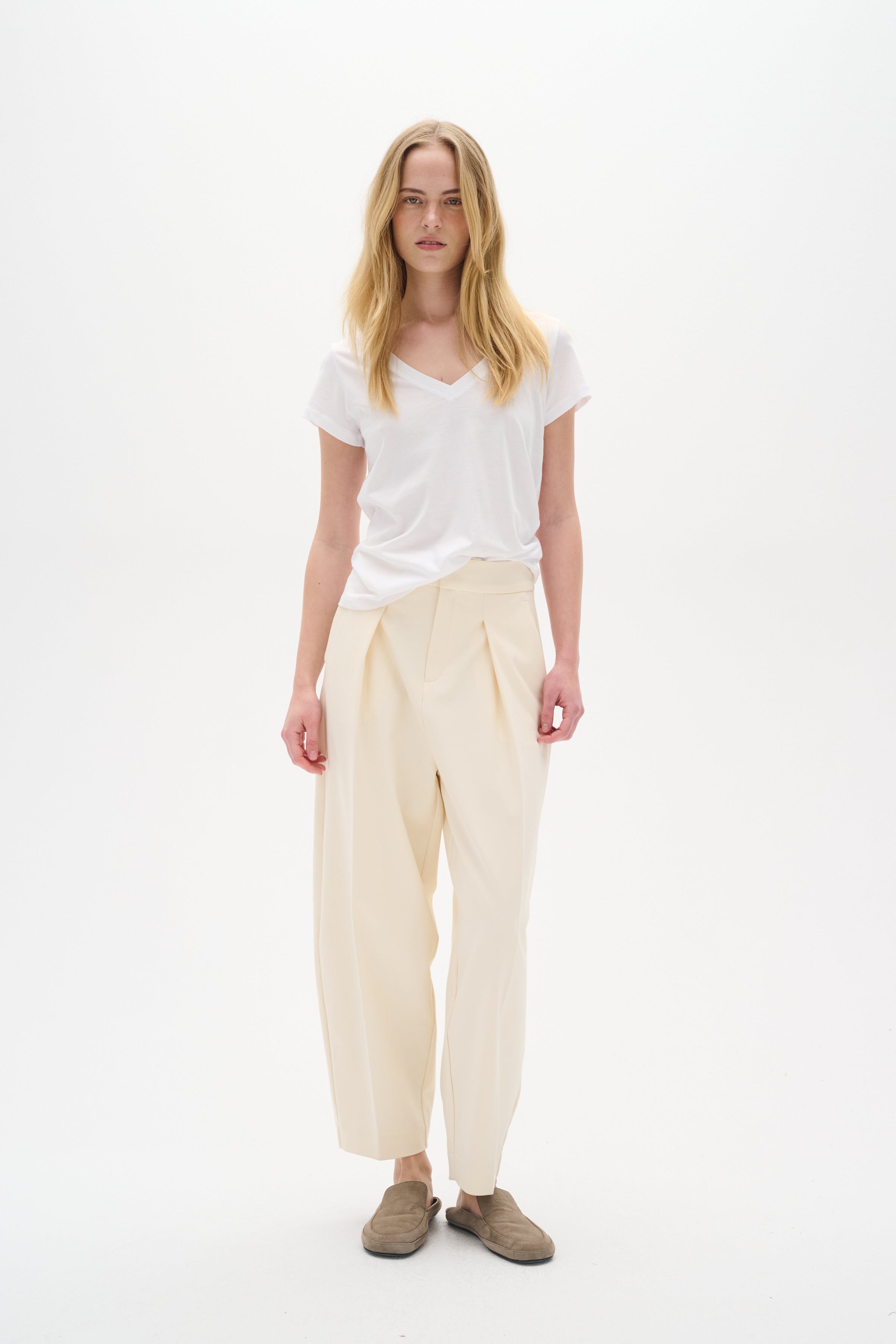 Short sleeved t-shirt LOOKBOOK FRONT 30100789-10090