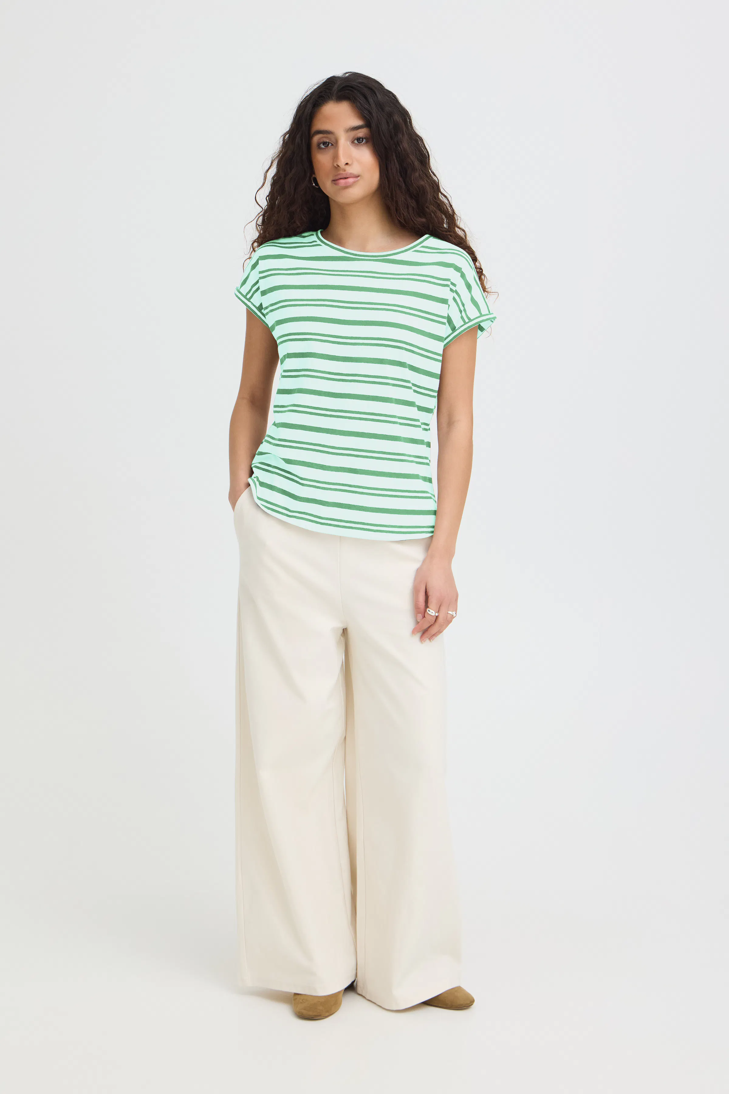 IHYULIETTA T-shirt LOOKBOOK FRONT 20122855-900005379