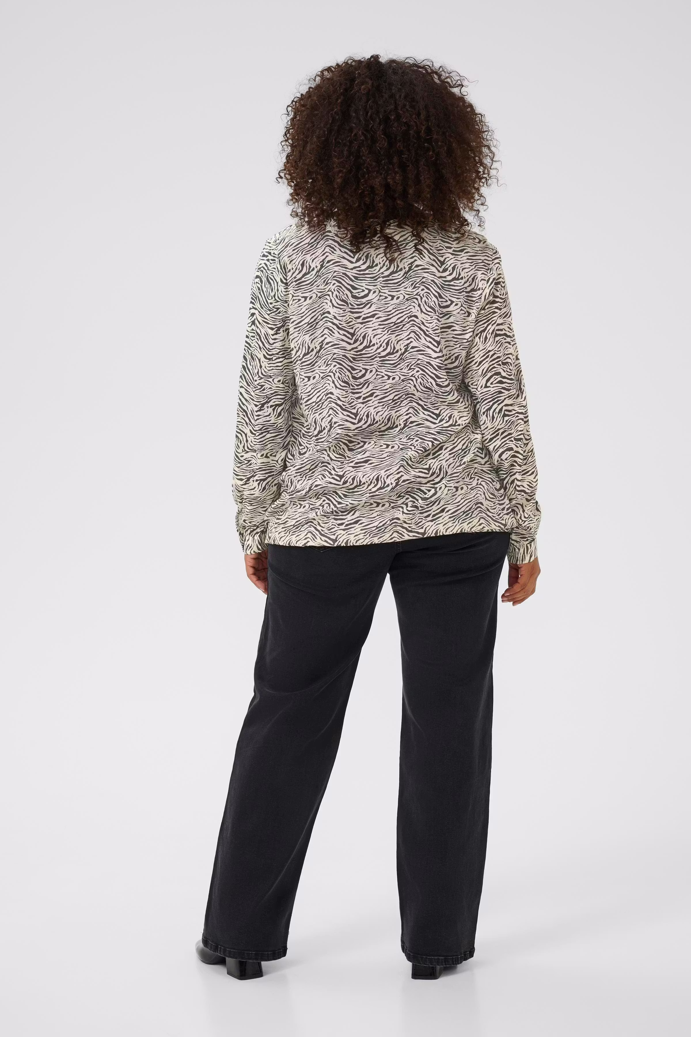 KCdiana Bluse LOOKBOOK BACK 10581815-108215