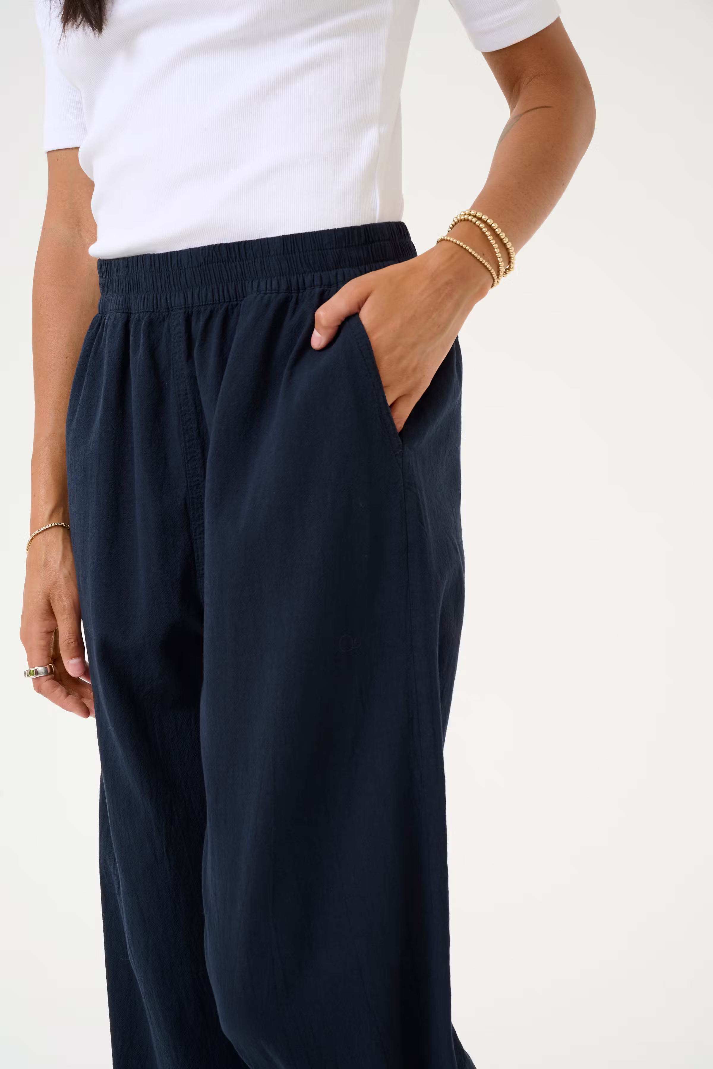 KAnaya Trousers LOOKBOOK DETAIL 10507661-52737