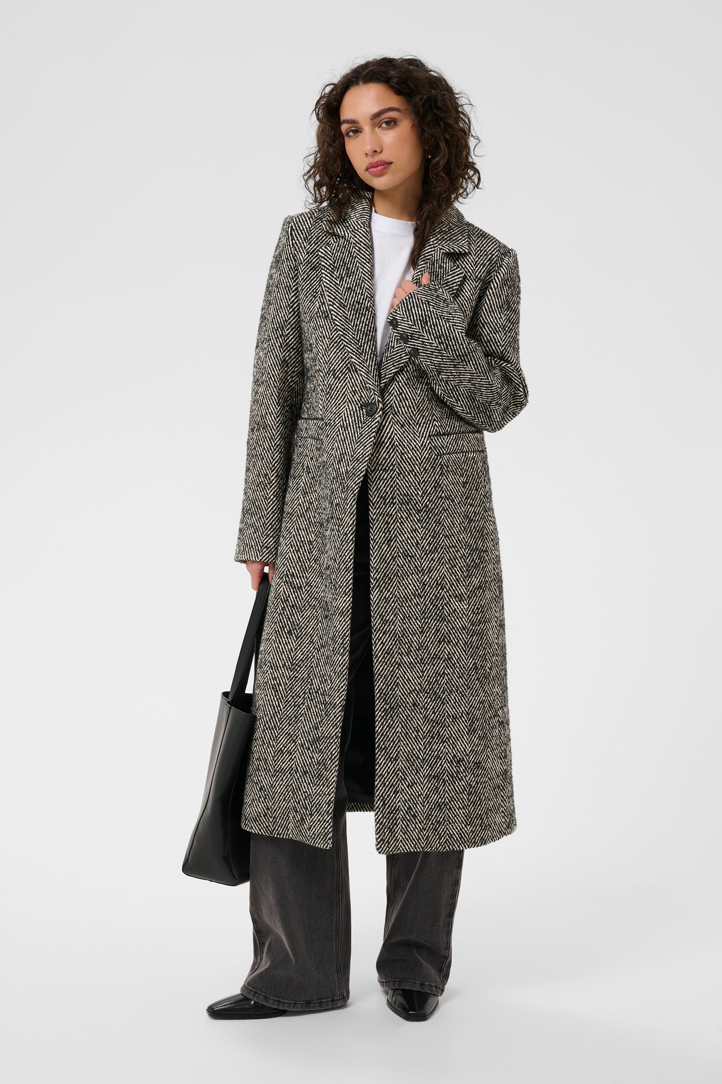 KAofelia Mantel LOOKBOOK FRONT 10511940-109642