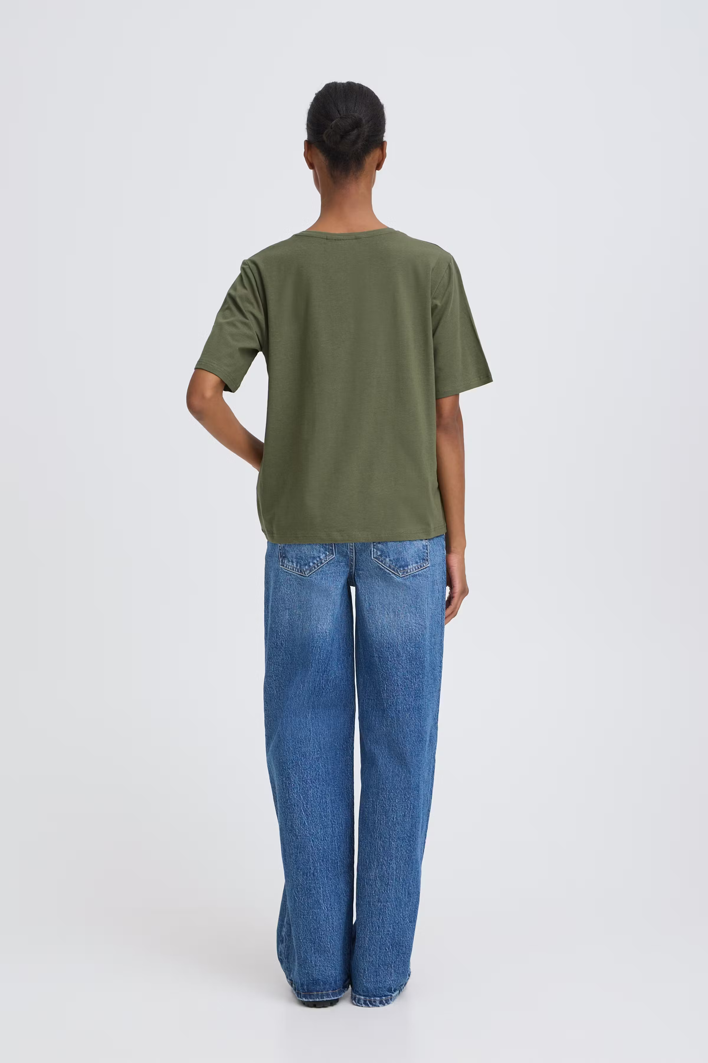 BYPAMILA T-shirt LOOKBOOK BACK 20813611-180420