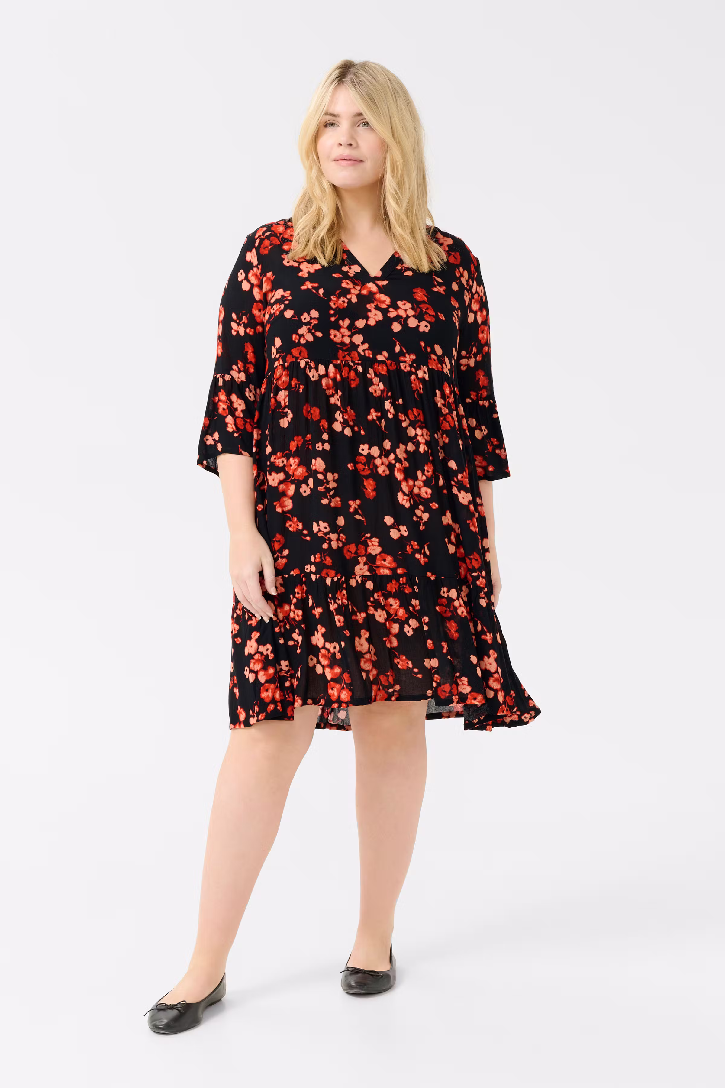 KCami Kjole LOOKBOOK FRONT 10582029-107786