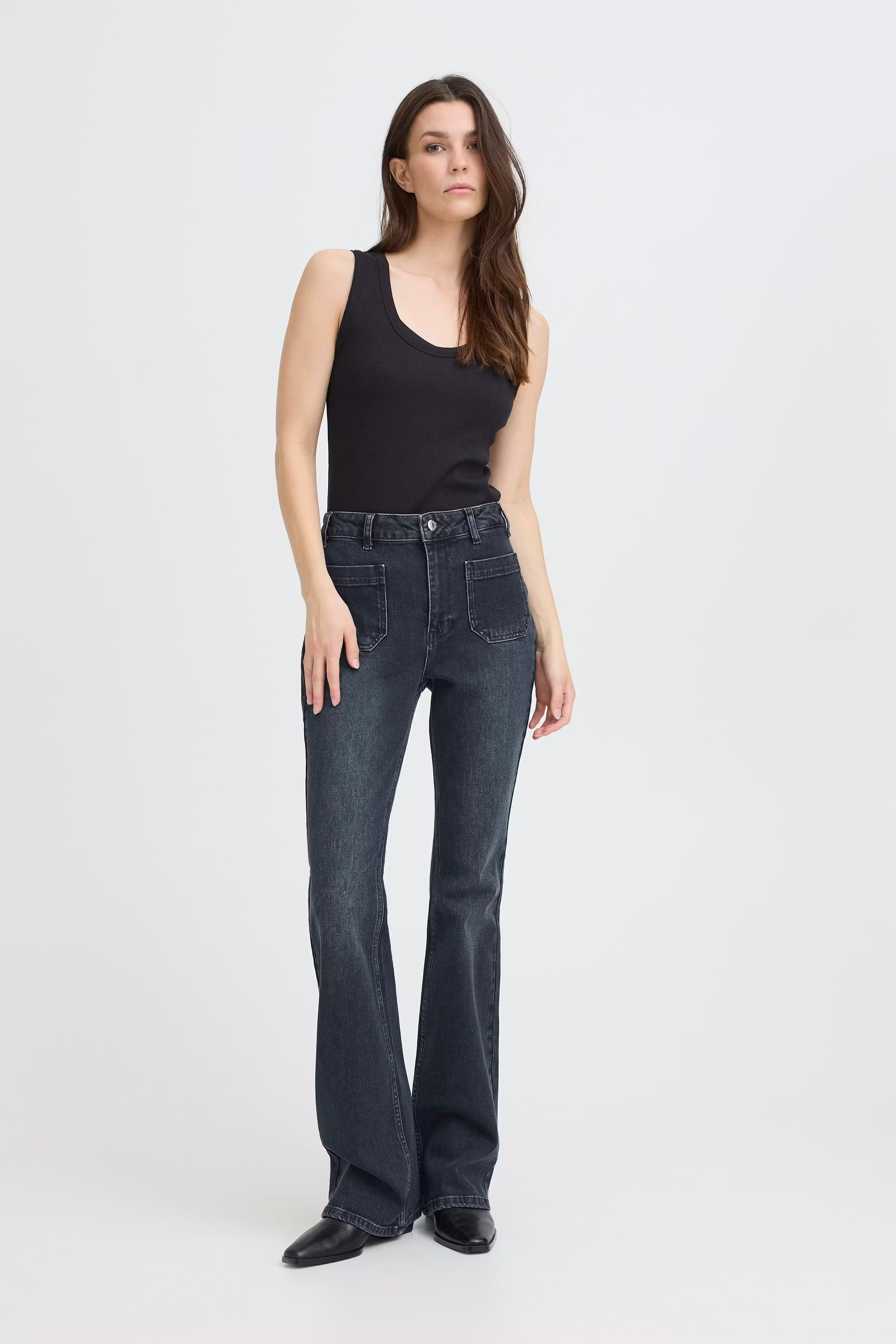 PZBELLA UHW Bootcut Leg LOOKBOOK FRONT 50208701-205007