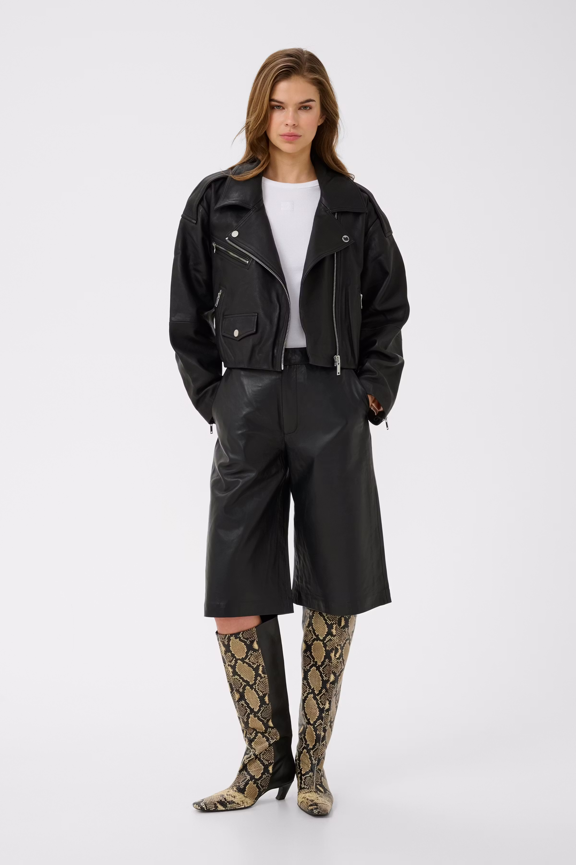 GZallis Skinnshorts LOOKBOOK FRONT 10911111-100017