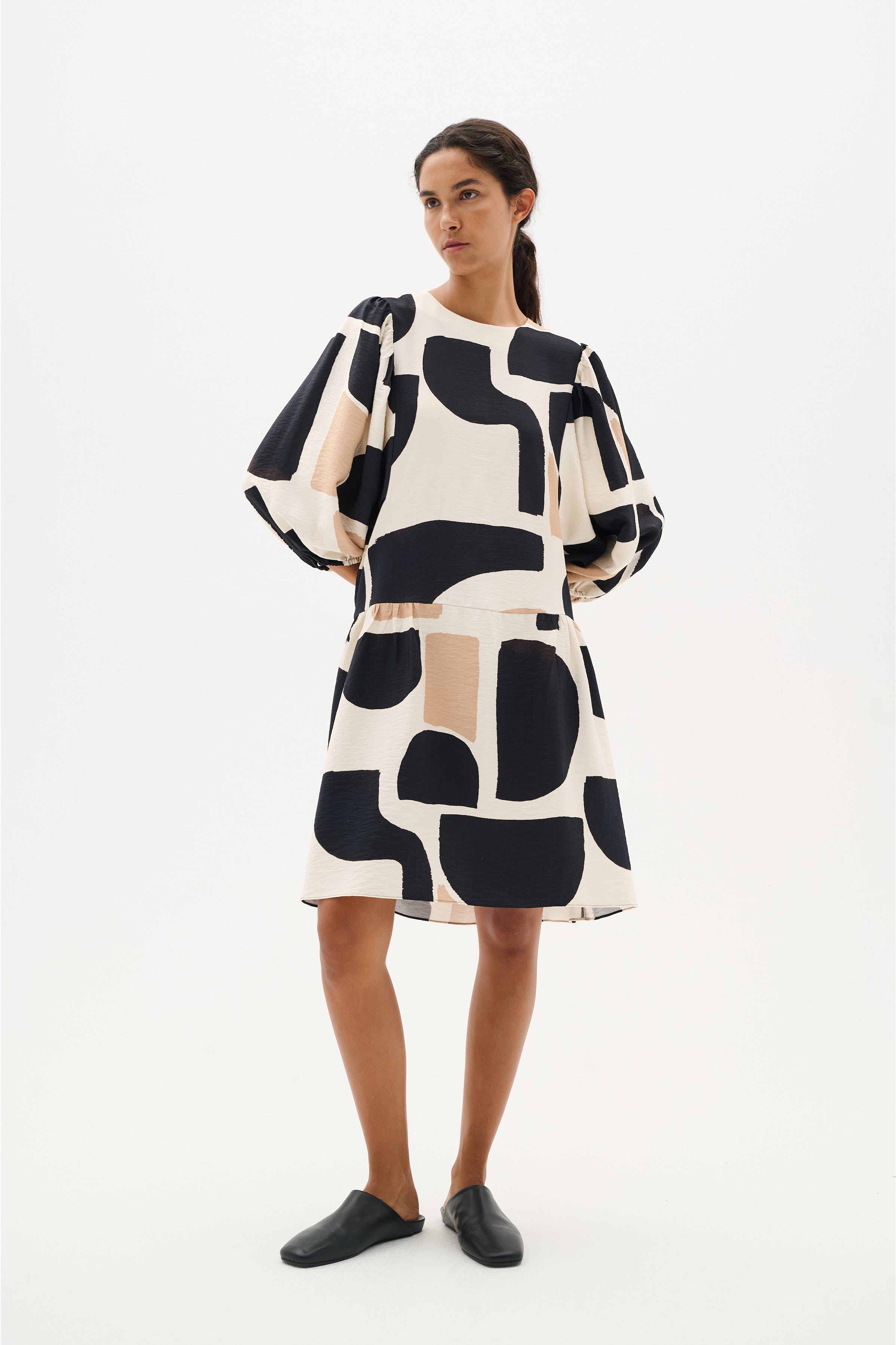 CominoIW Klänning LOOKBOOK FRONT 30110236-303526