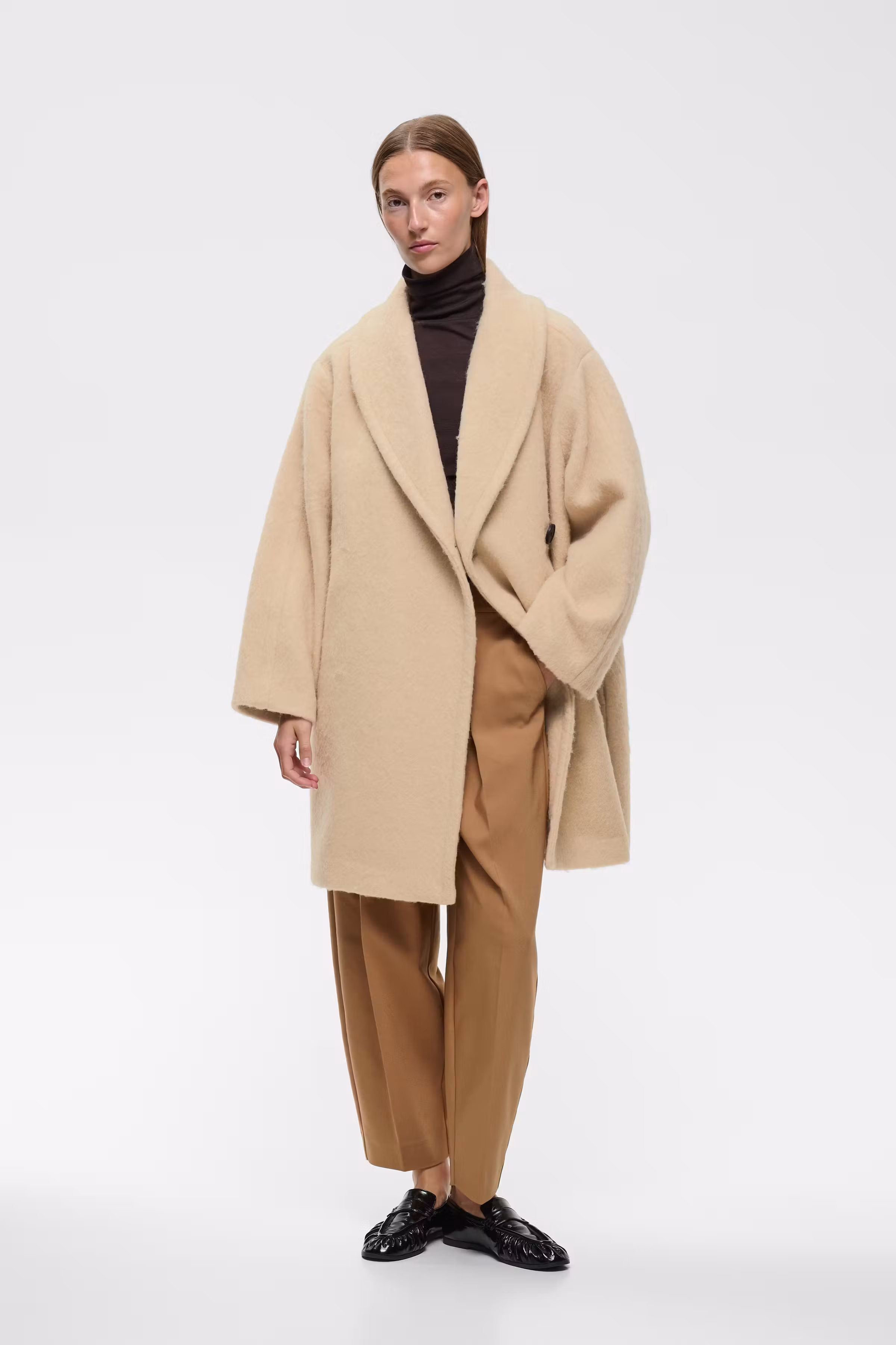 ZUZIEIW Mantel LOOKBOOK FRONT 30112657-151114
