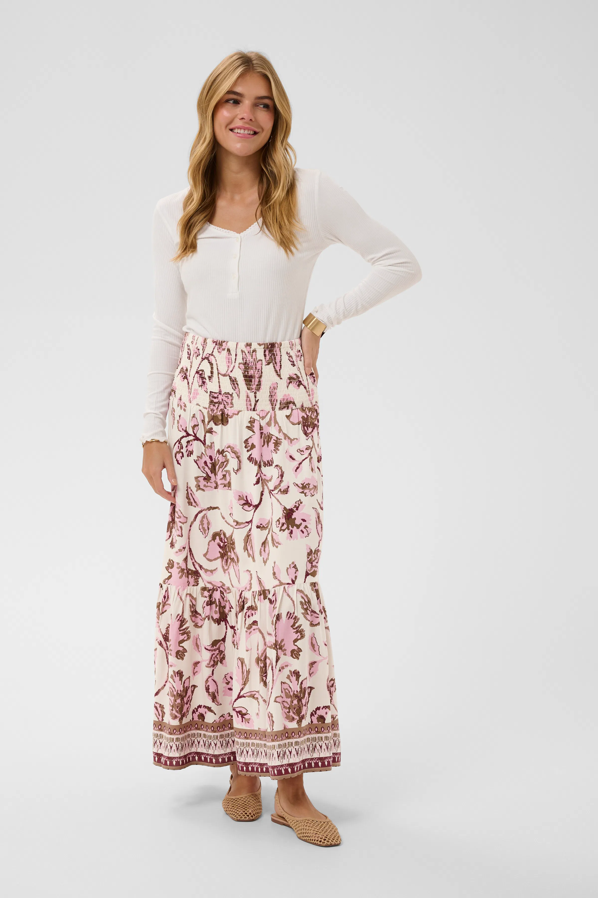 CRTiah Skirt LOOKBOOK FRONT 10612774-109215