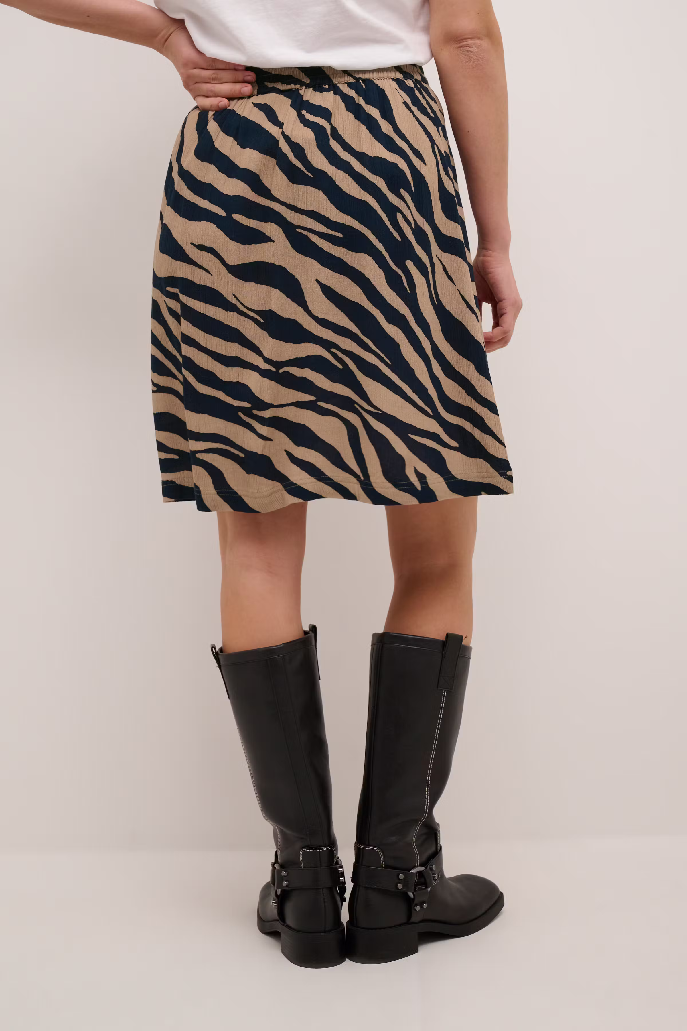 KAmarita Skjørt LOOKBOOK BACK 10509060-106332