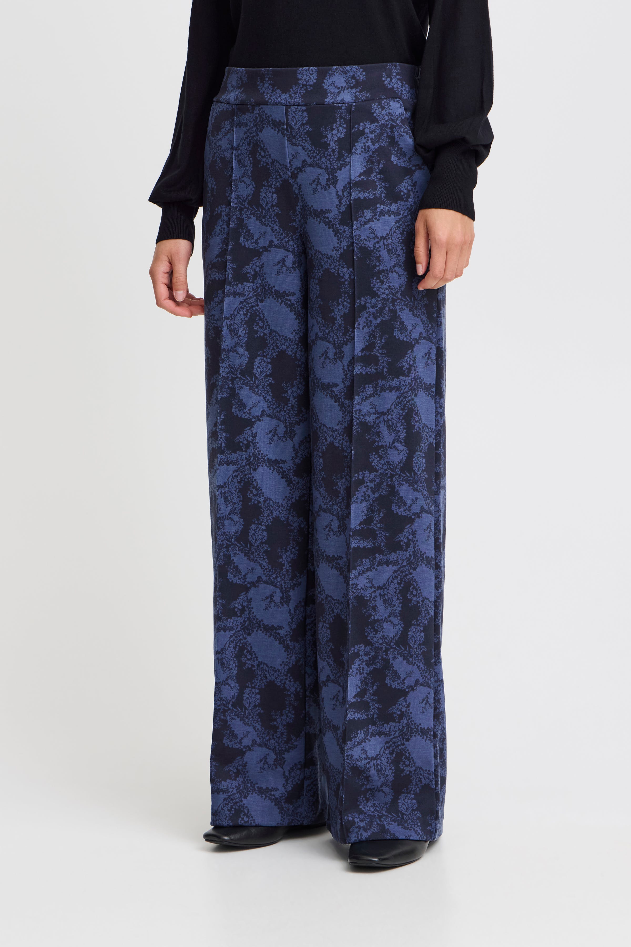 IHKATE Trousers LOOKBOOK FRONT 20121773-203713